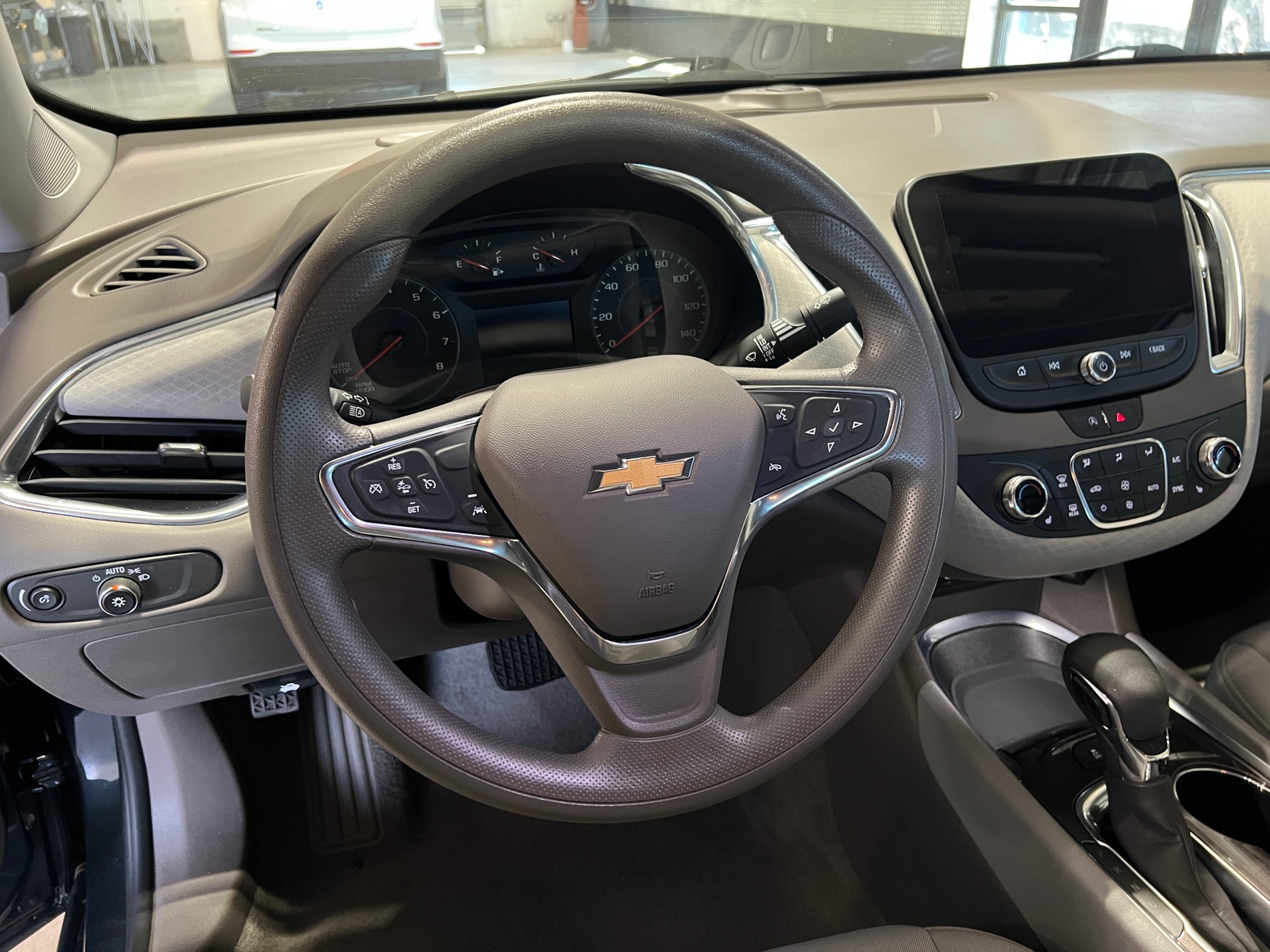 Thumbnail: 2021 Chevrolet Malibu - 5
