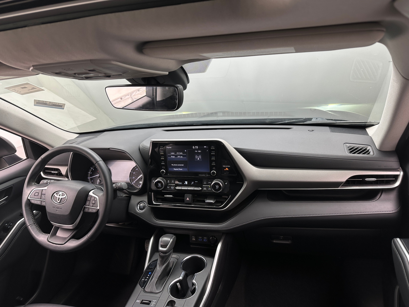 Thumbnail: 2022 Toyota Highlander - 2