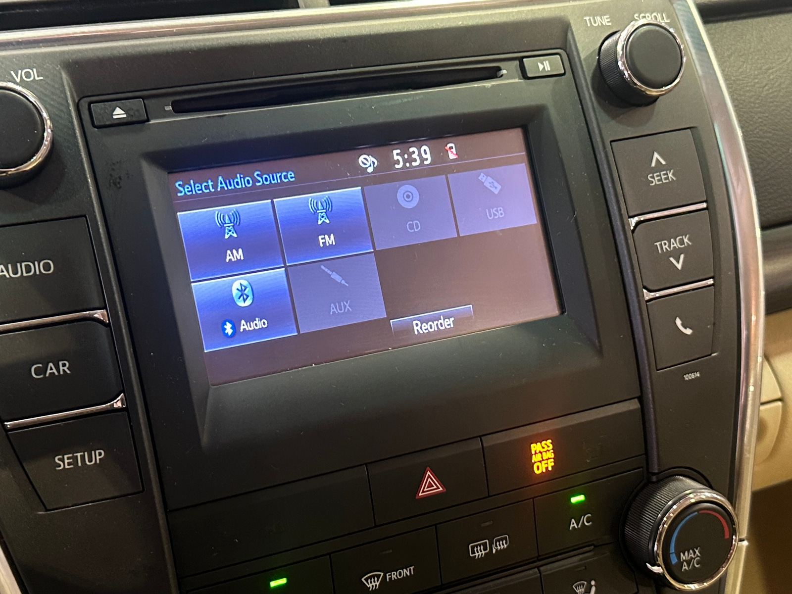 Thumbnail: 2016 Toyota Camry - 4