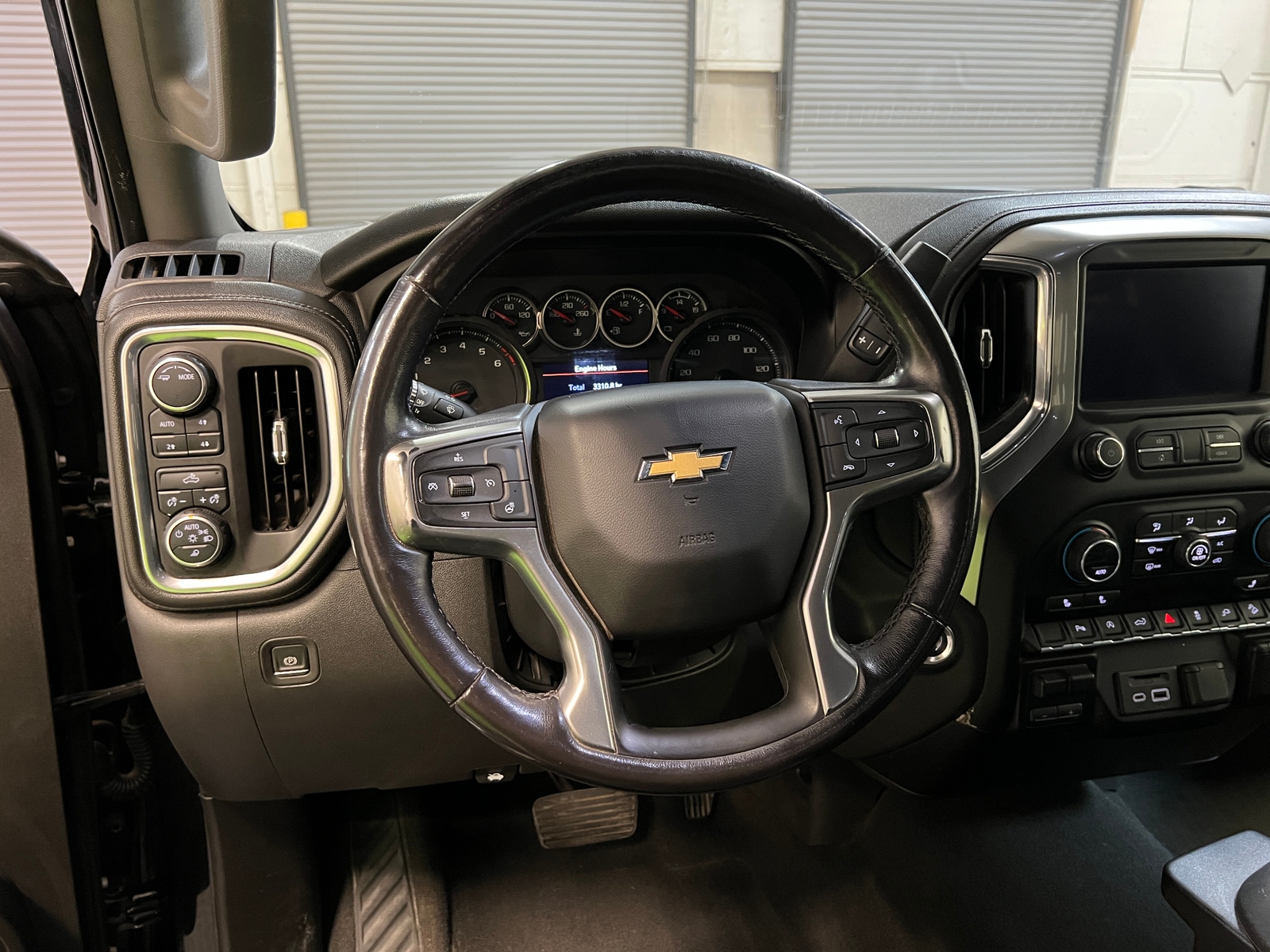 Thumbnail: 2020 Chevrolet Silverado 1500 - 4
