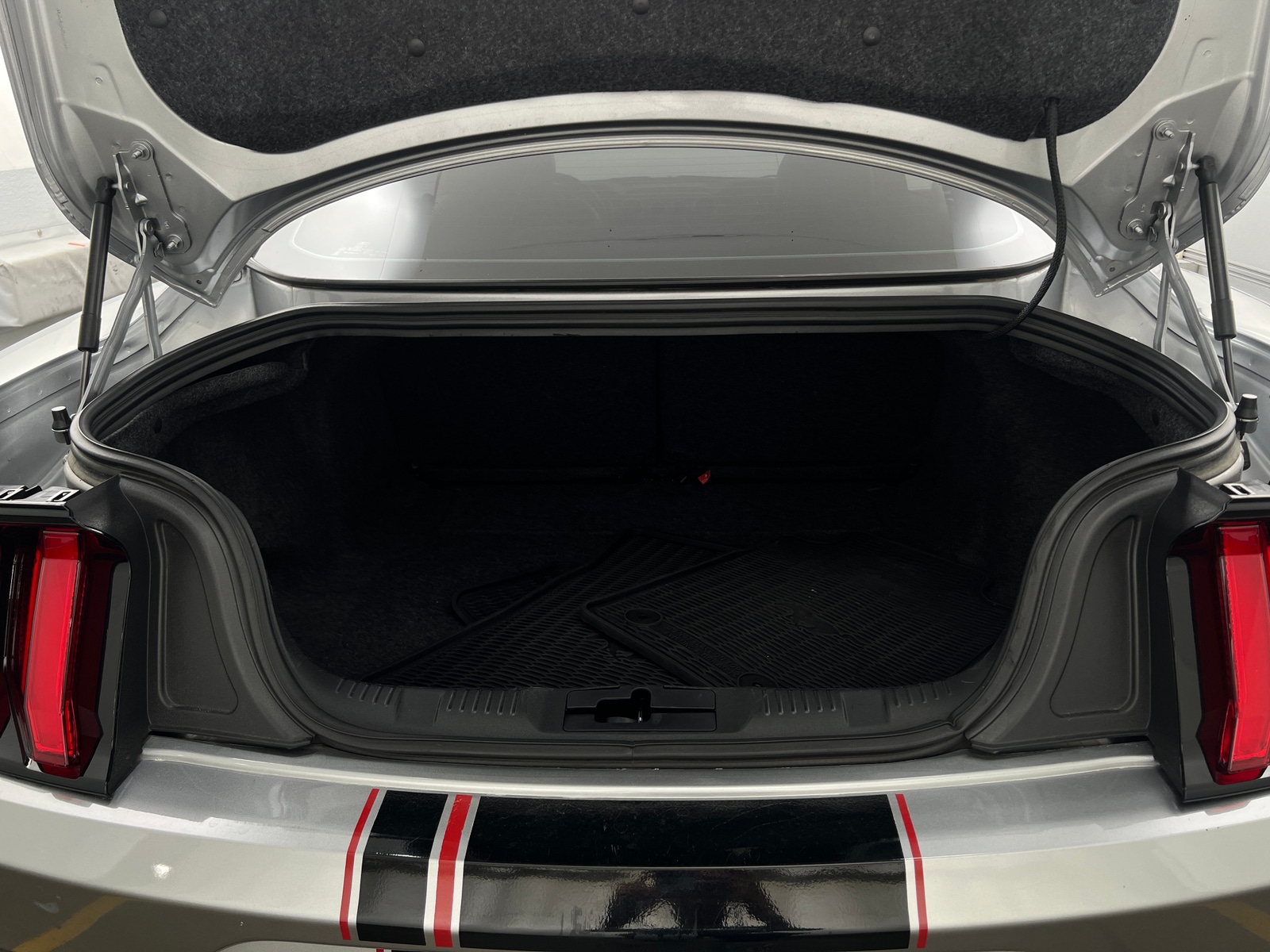 Thumbnail: 2020 Ford Mustang - 4