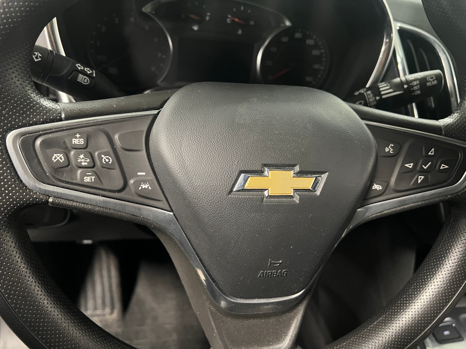 Thumbnail: 2023 Chevrolet Equinox - 5