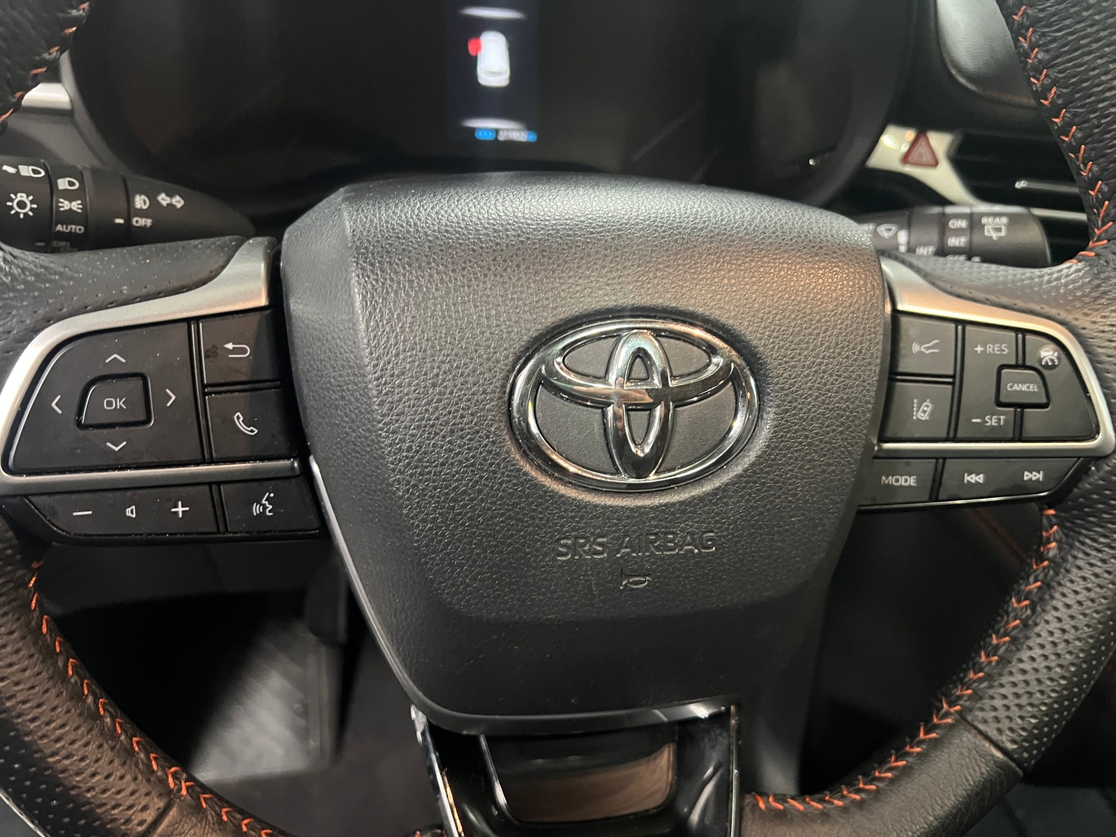Thumbnail: 2023 Toyota Sienna - 4