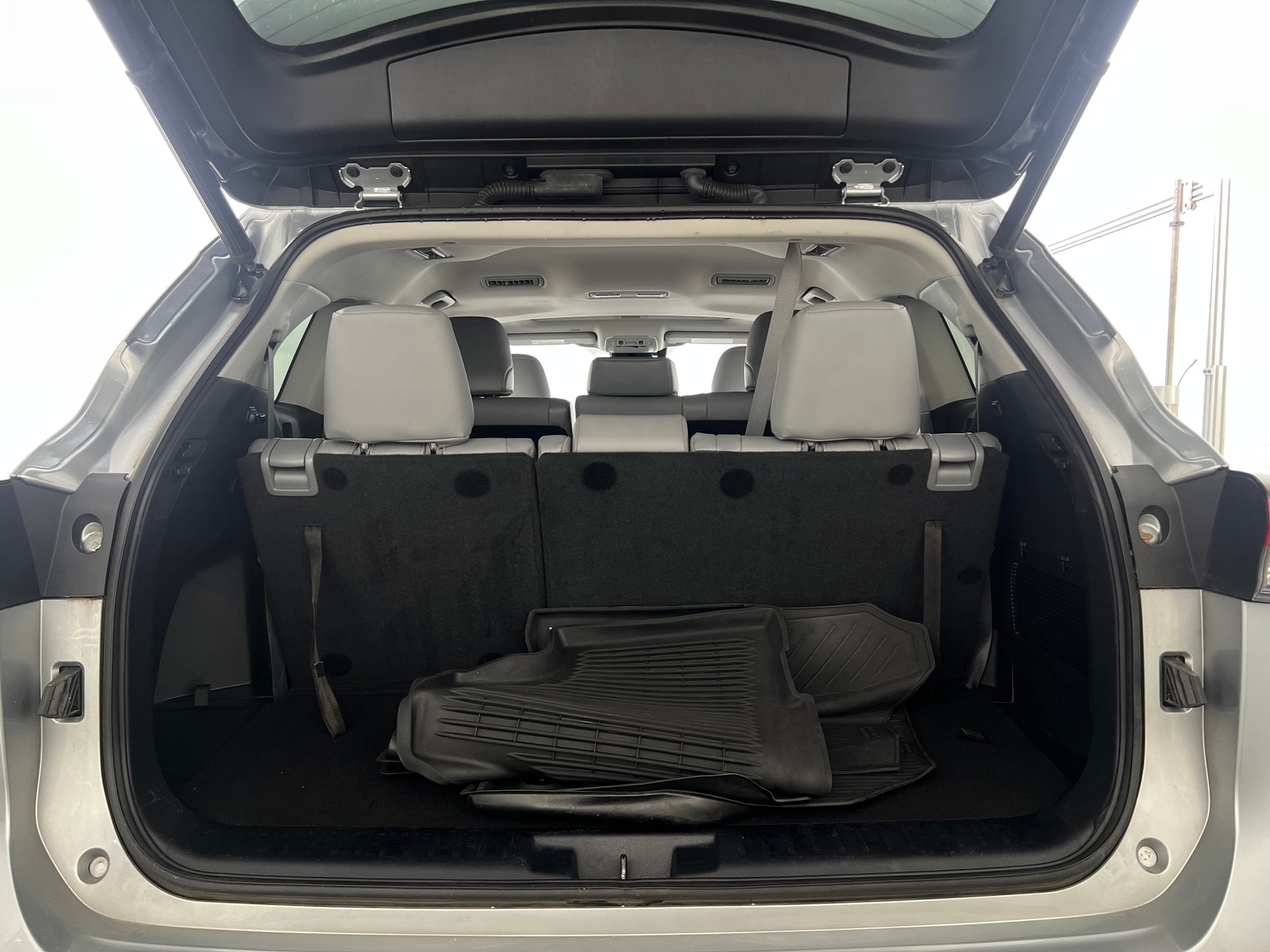 Thumbnail: 2020 Toyota Highlander - 6