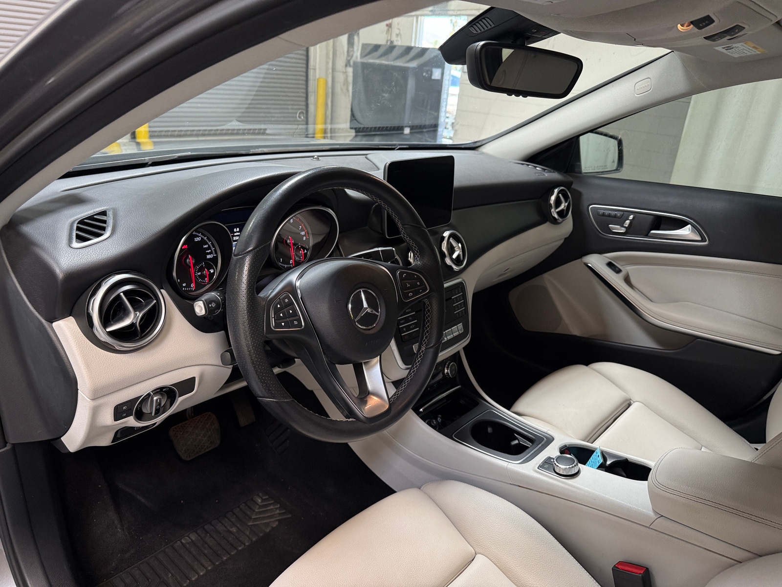 Thumbnail: 2018 Mercedes-Benz GLA - 2