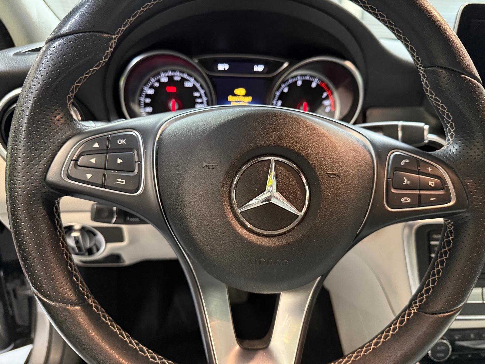 Thumbnail: 2018 Mercedes-Benz GLA - 4