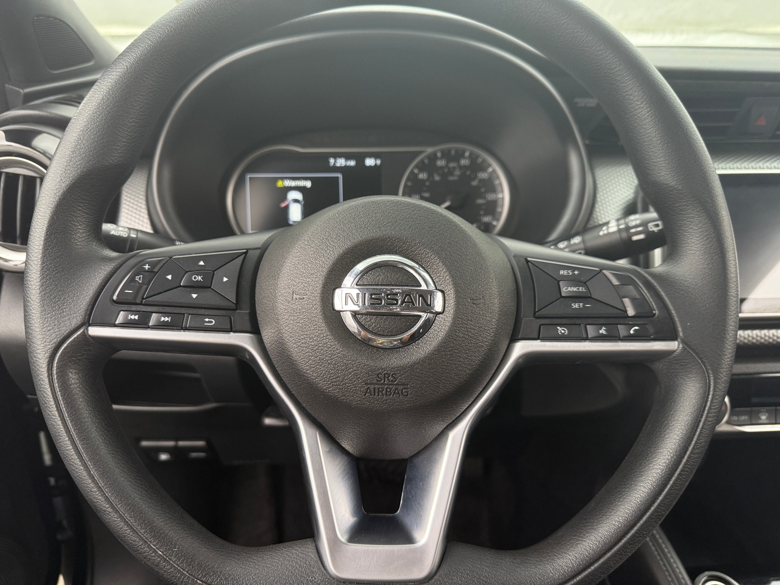 Thumbnail: 2018 Nissan Kicks - 5