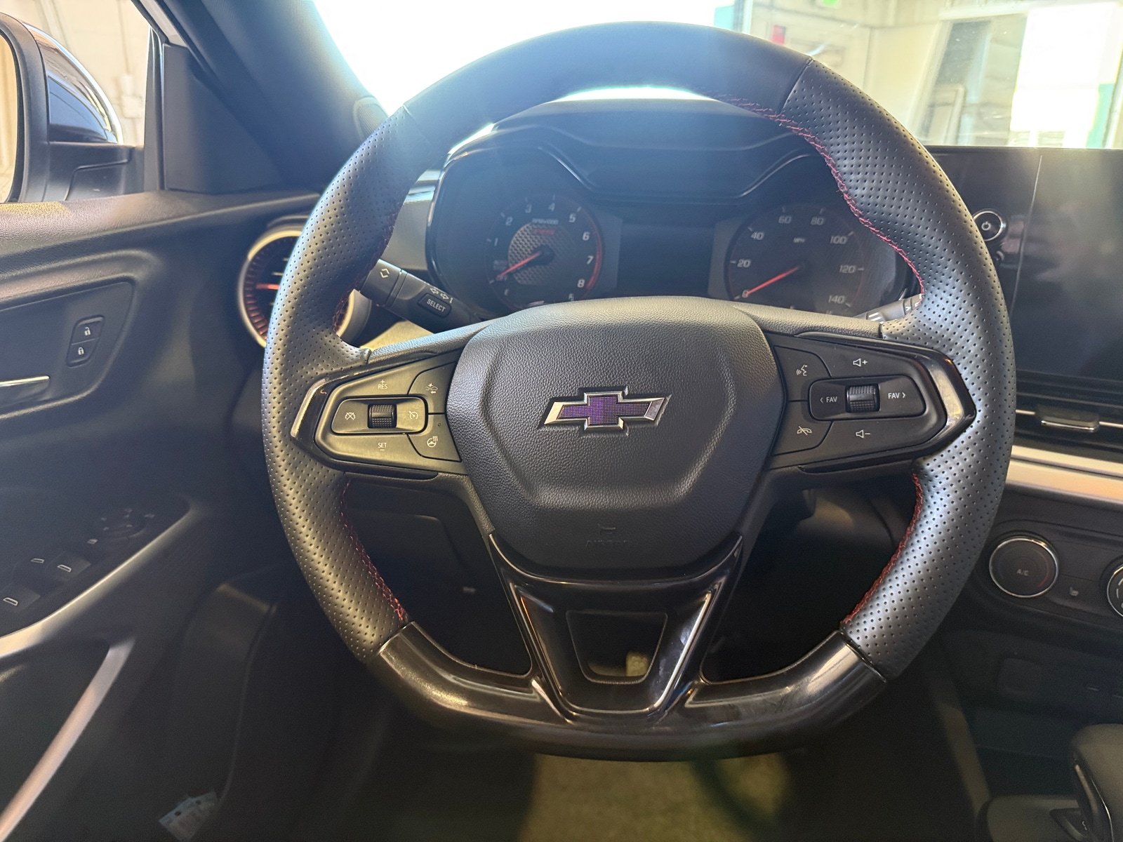 Thumbnail: 2024 Chevrolet Trax - 5