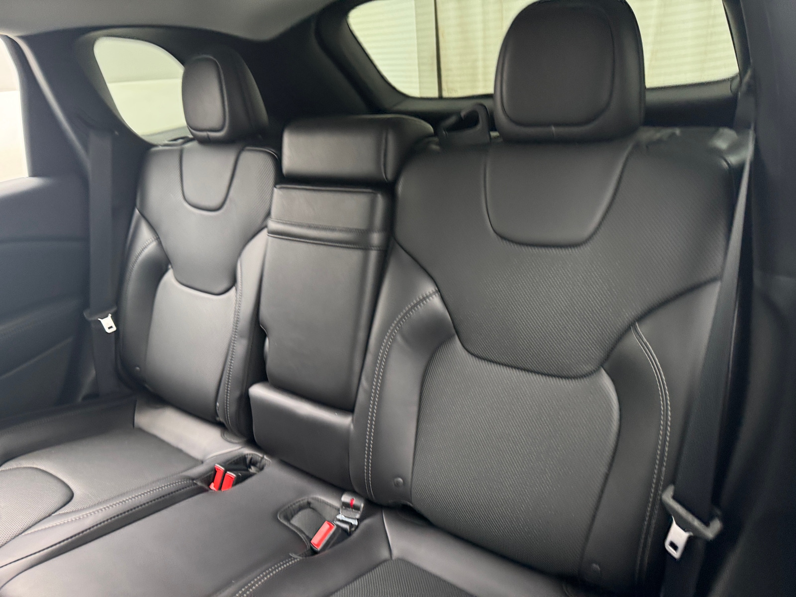 Thumbnail: 2019 Jeep Cherokee - 5