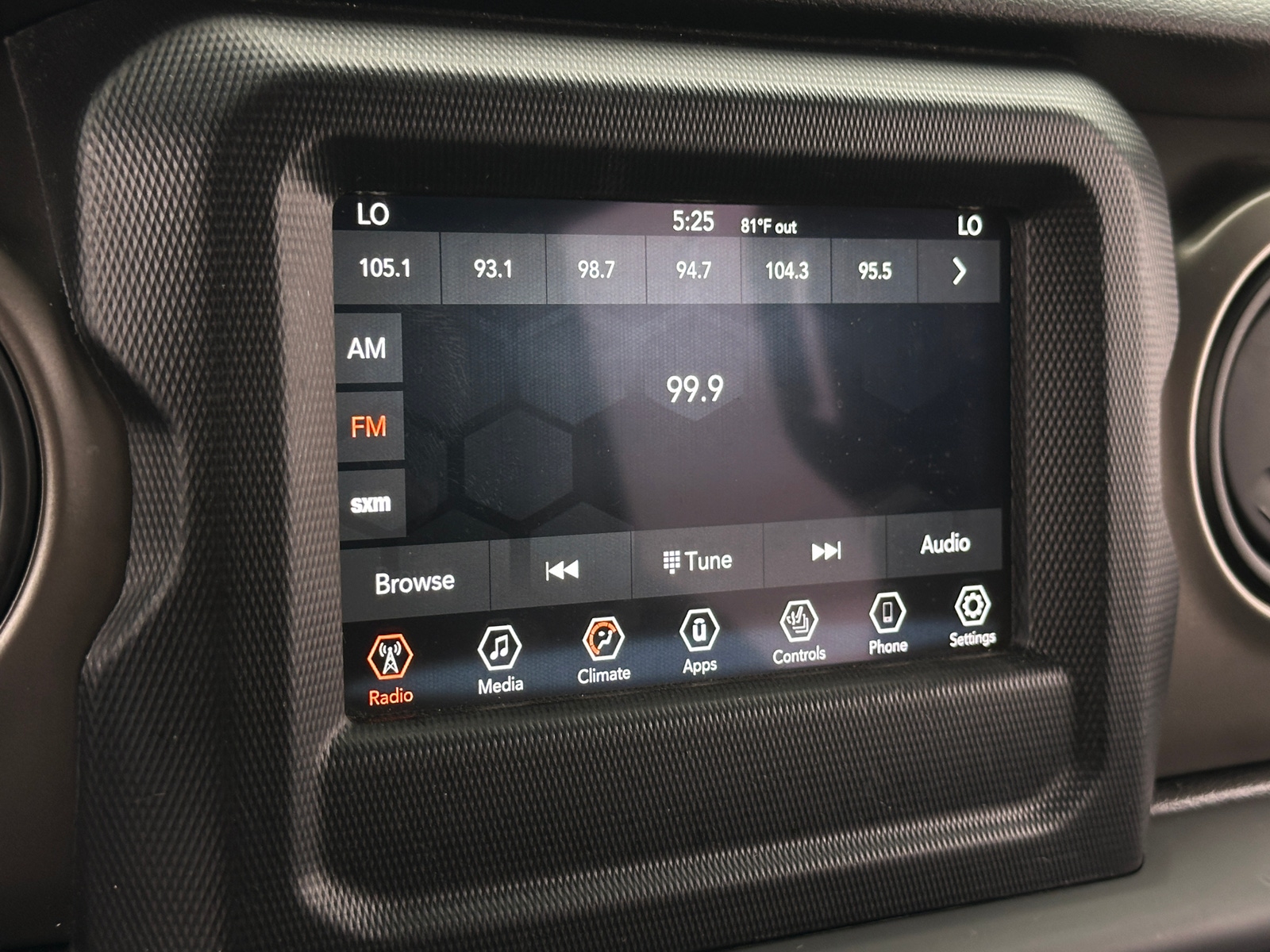 Thumbnail: 2018 Jeep Wrangler - 4