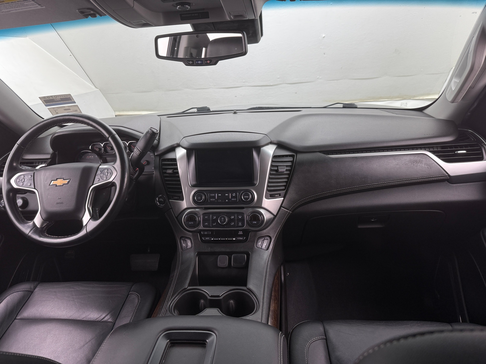 Thumbnail: 2019 Chevrolet Tahoe - 2