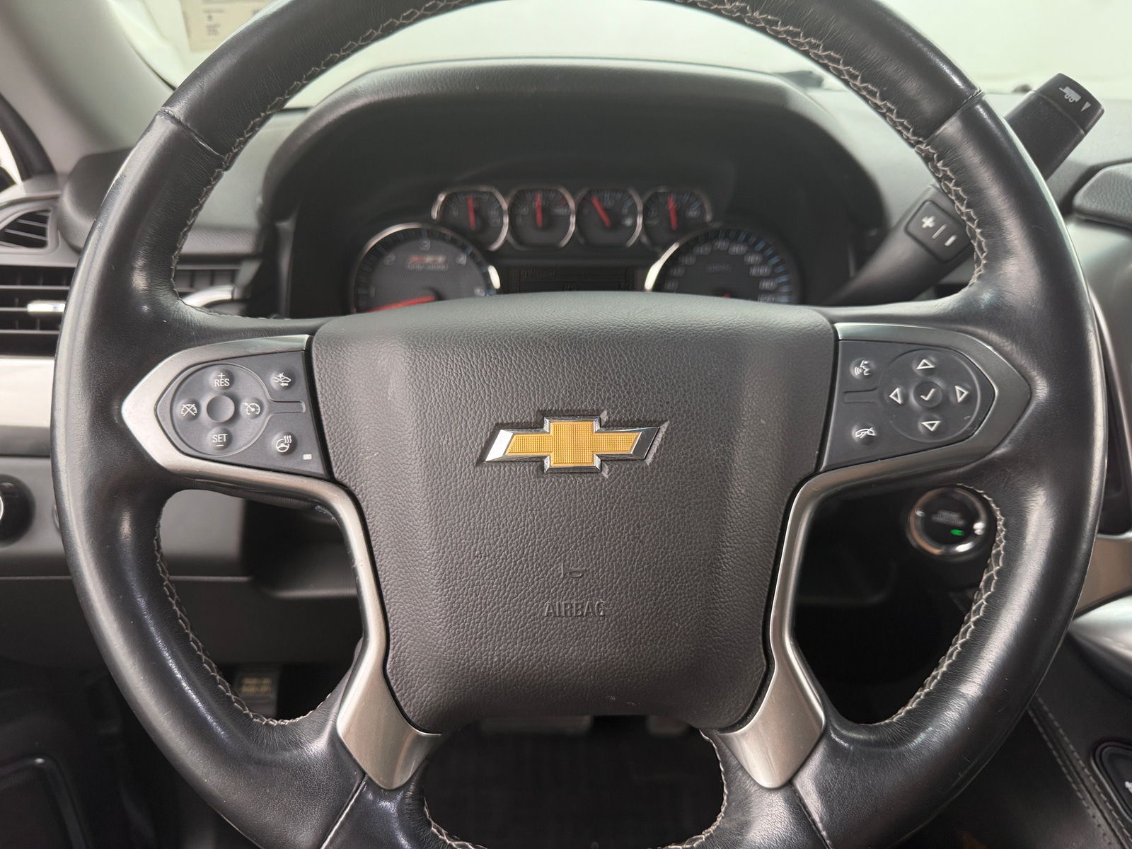 Thumbnail: 2019 Chevrolet Tahoe - 4