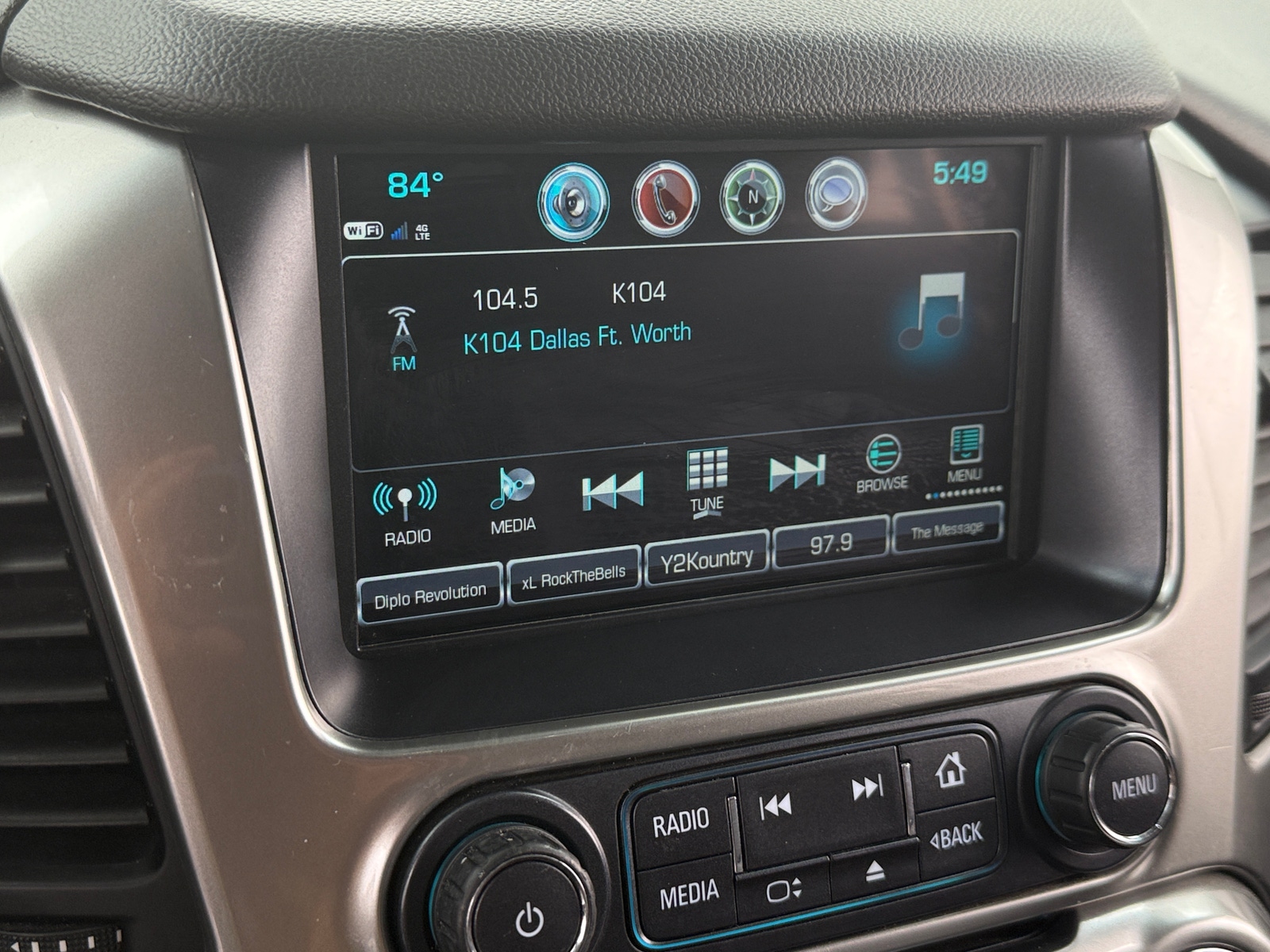 Thumbnail: 2019 Chevrolet Tahoe - 3