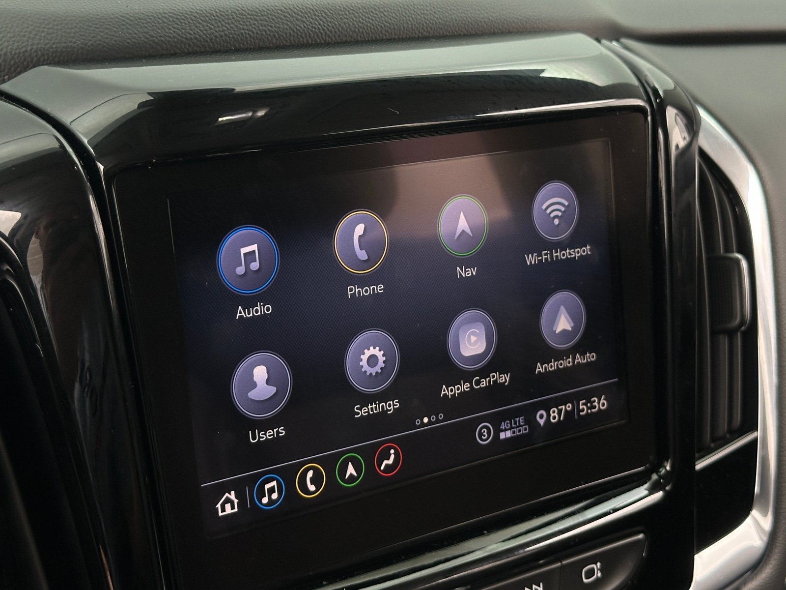 Thumbnail: 2020 Chevrolet Traverse - 3