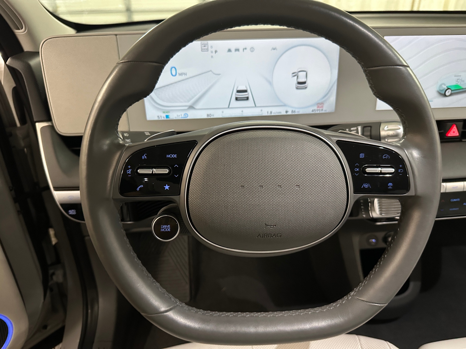 Thumbnail: 2022 Hyundai Ioniq 5 - 4