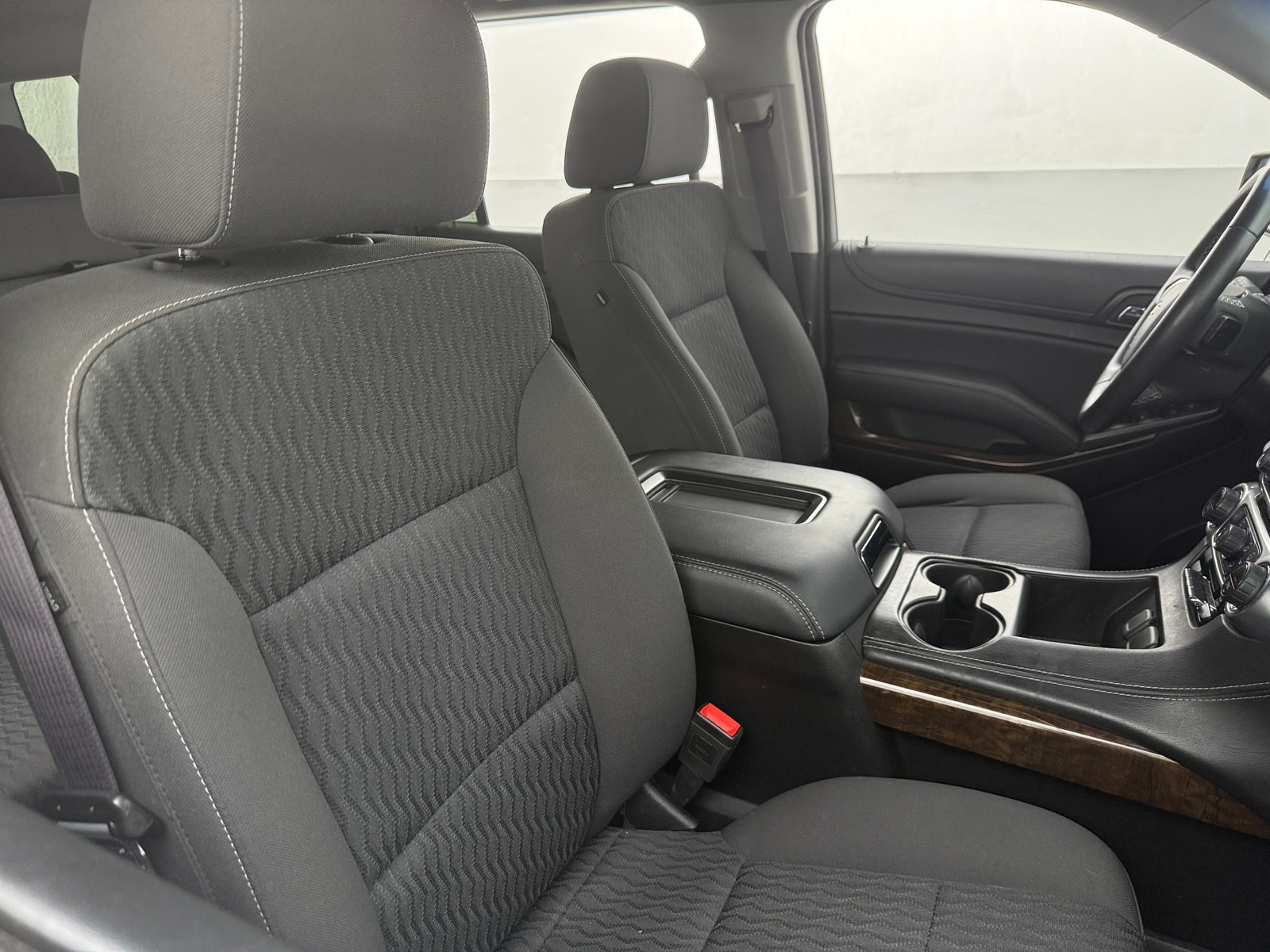 Thumbnail: 2016 Chevrolet Suburban - 2
