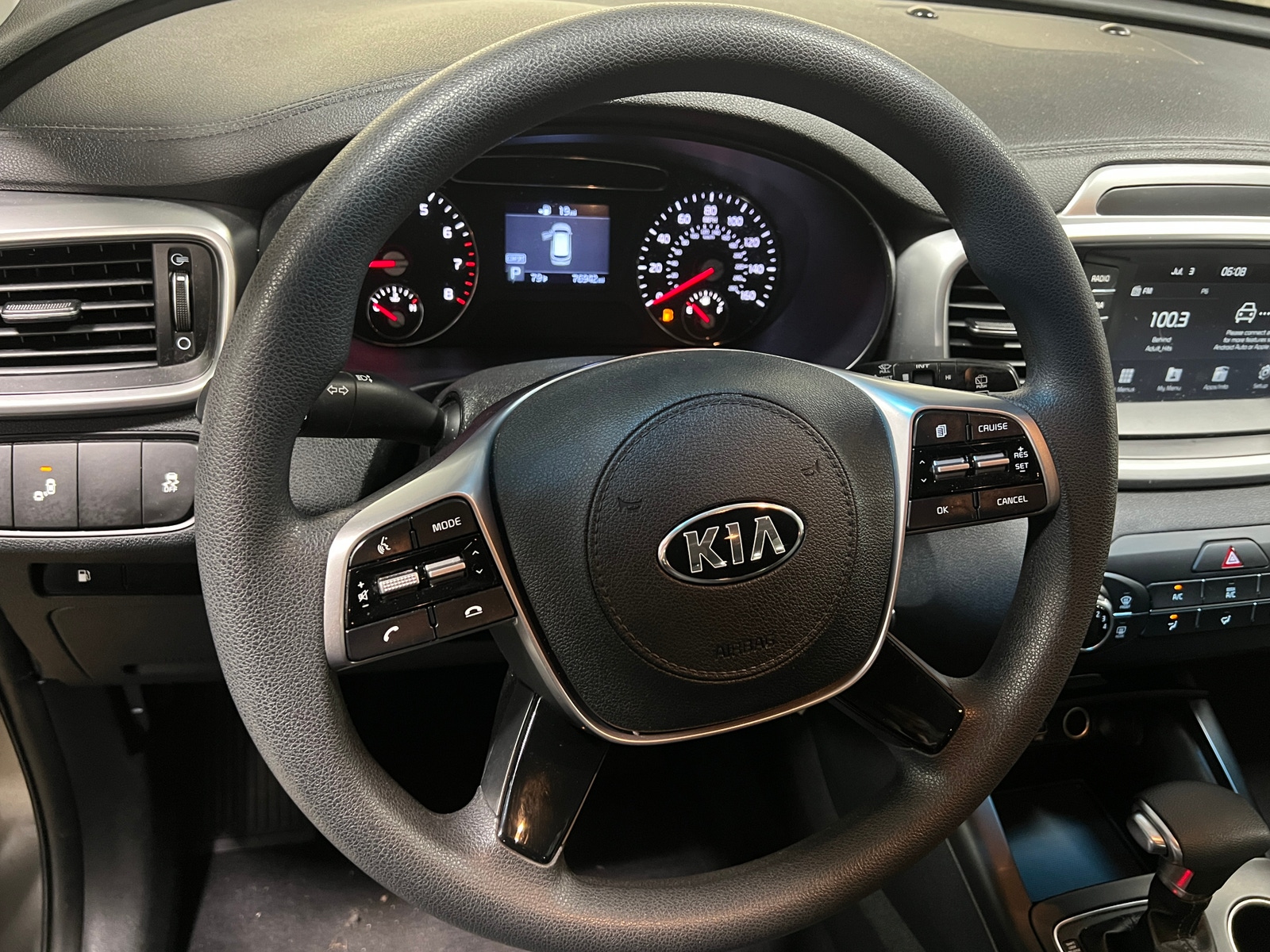 Thumbnail: 2019 Kia Sorento - 5