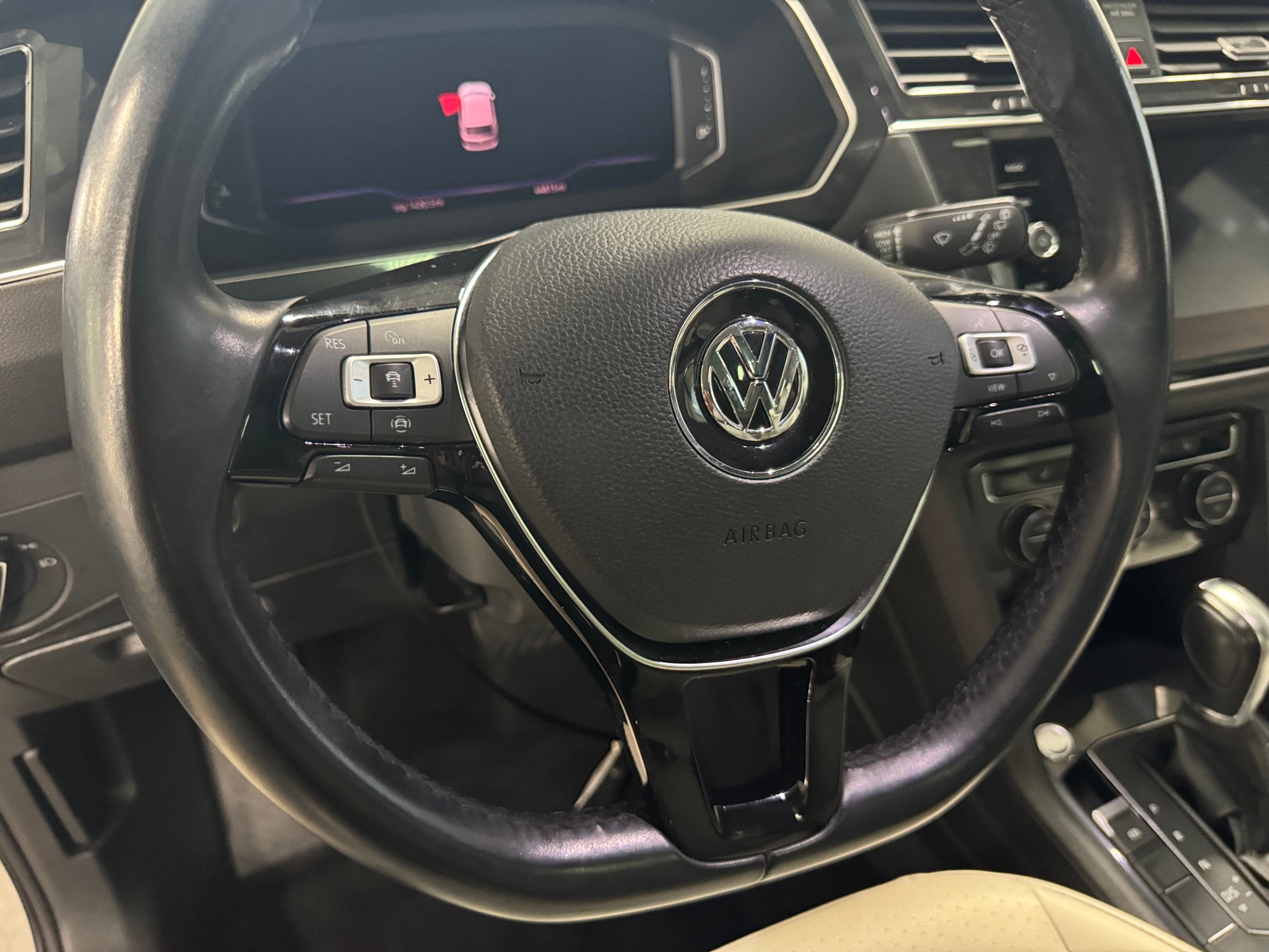 Thumbnail: 2019 Volkswagen Tiguan - 5