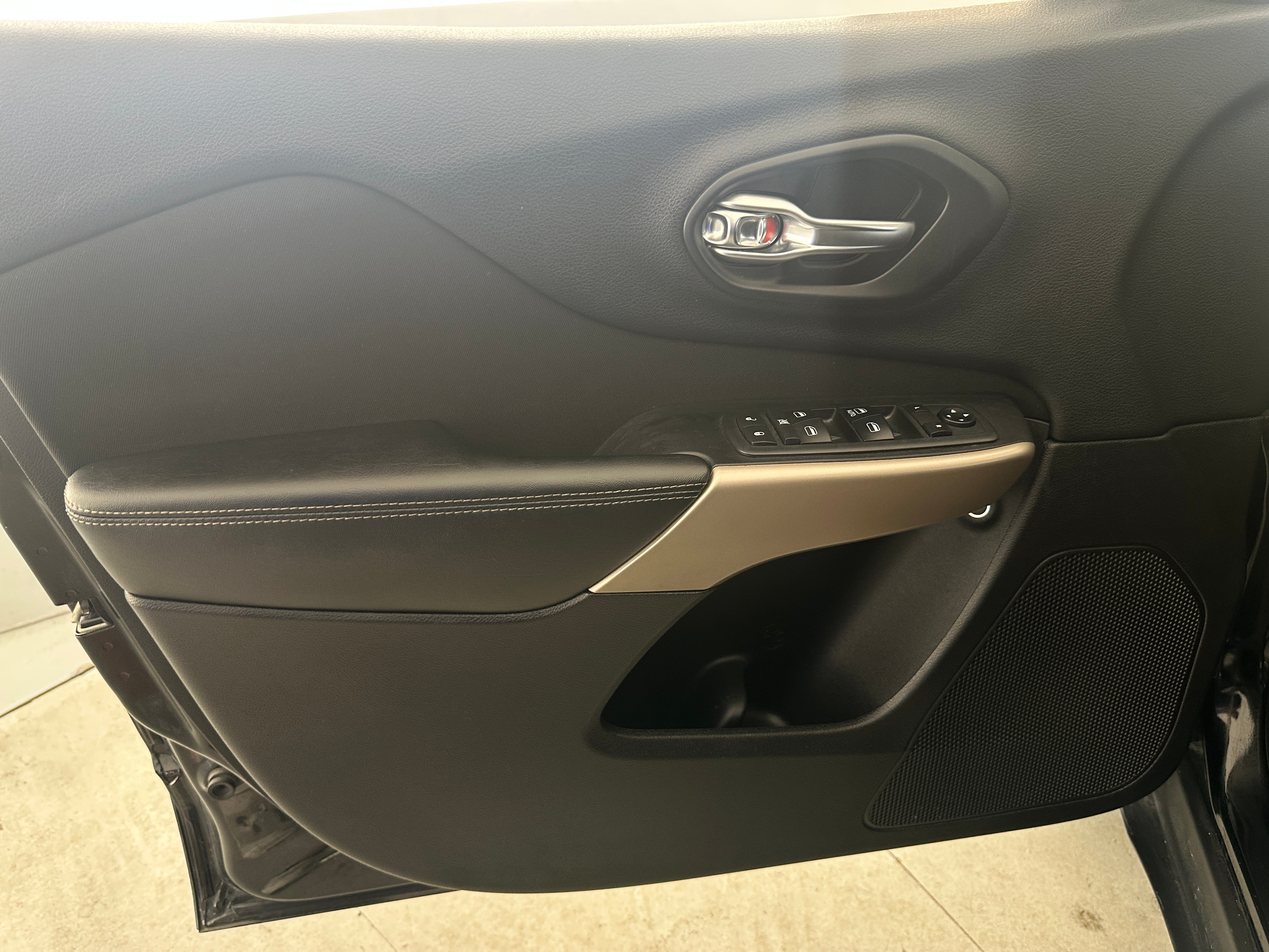 2018 Jeep Cherokee