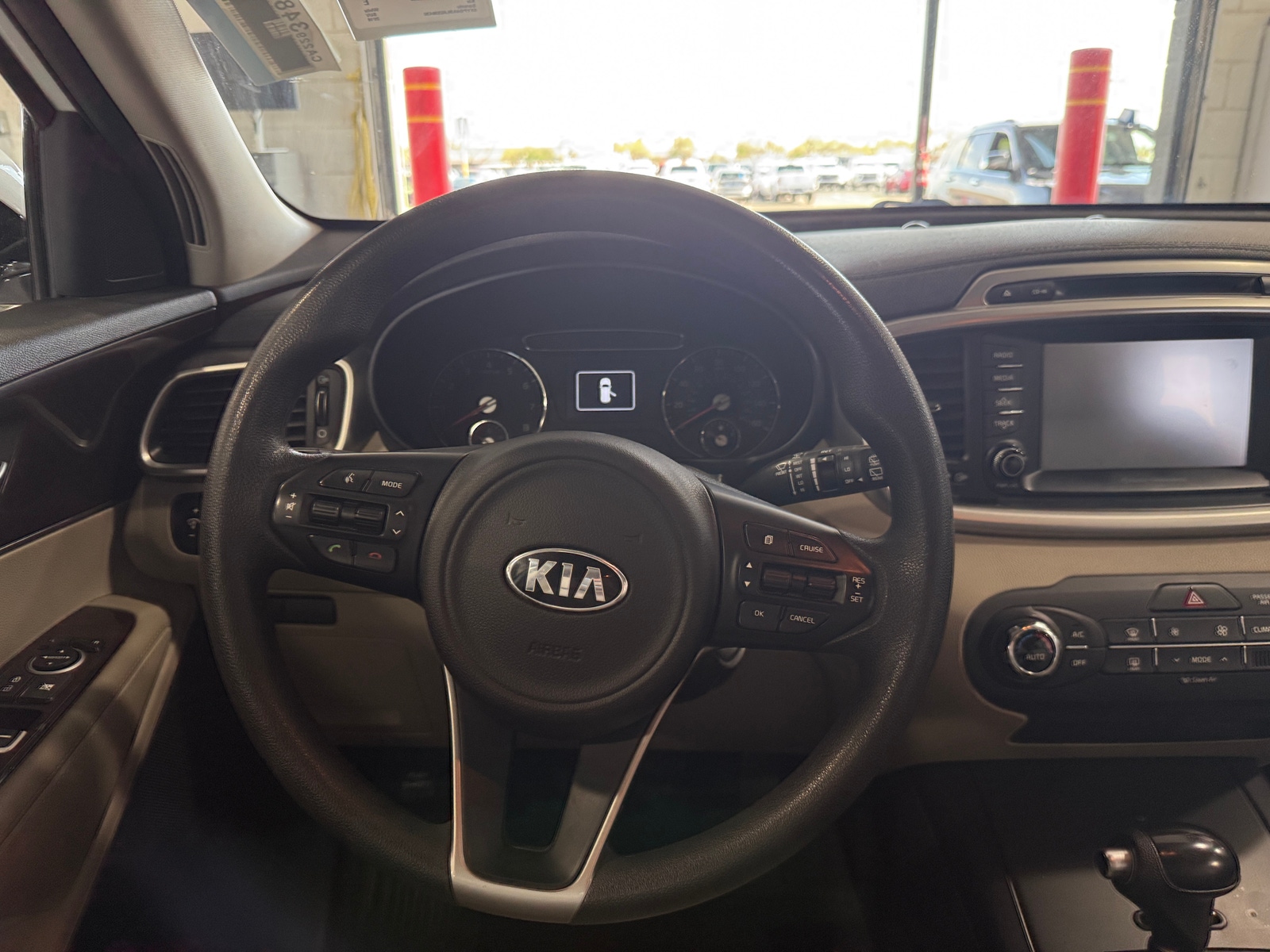 Thumbnail: 2018 Kia Sorento - 5