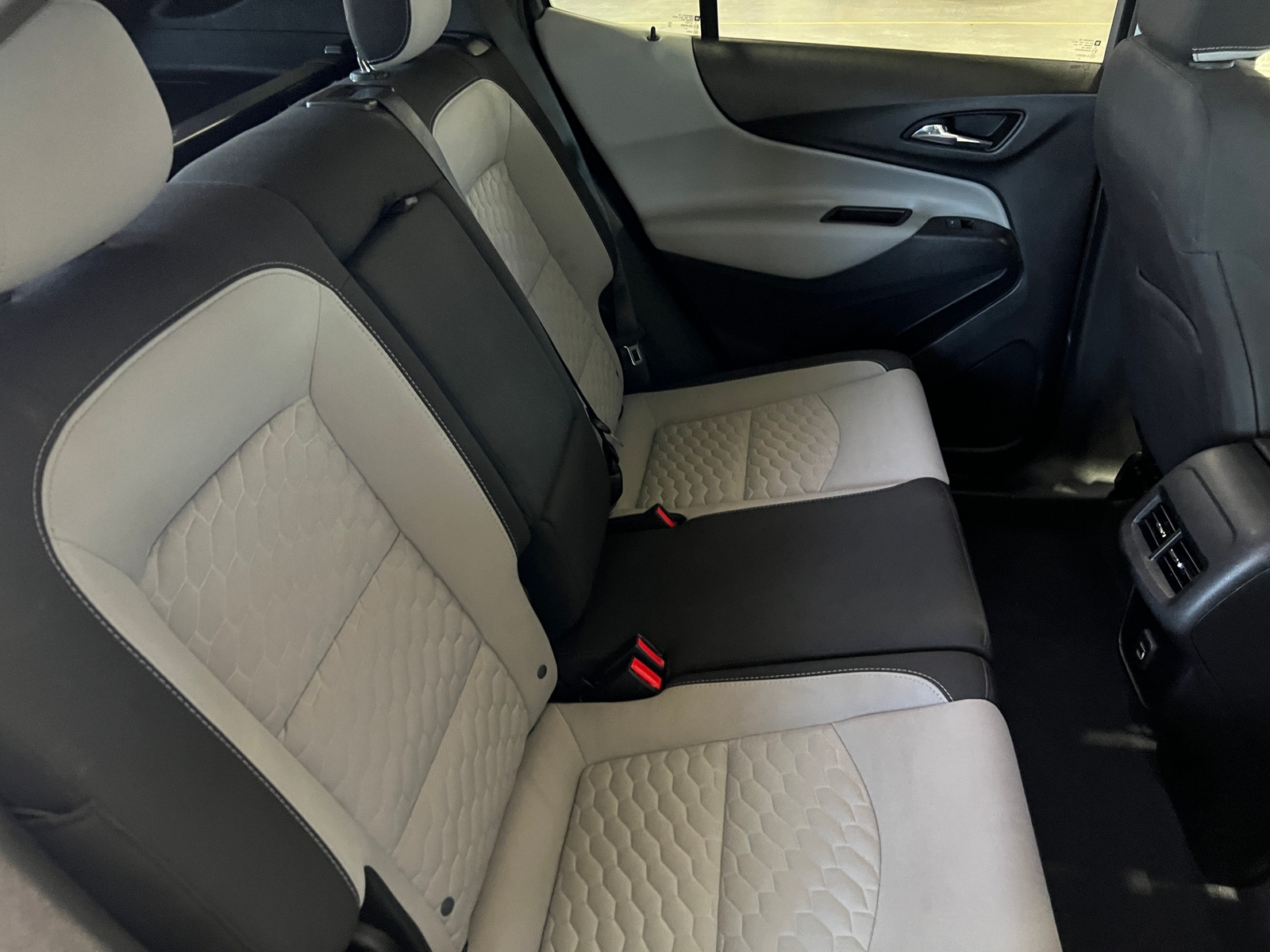 Thumbnail: 2020 Chevrolet Equinox - 6