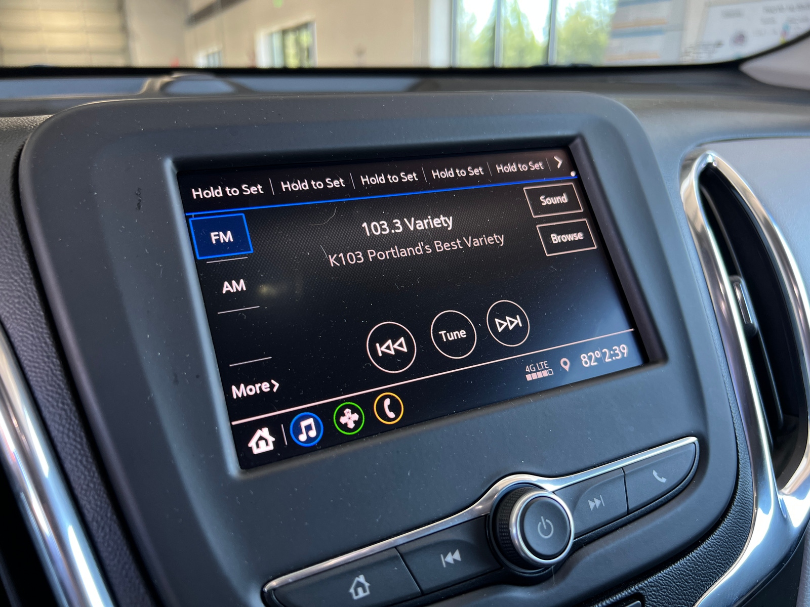 Thumbnail: 2020 Chevrolet Equinox - 4