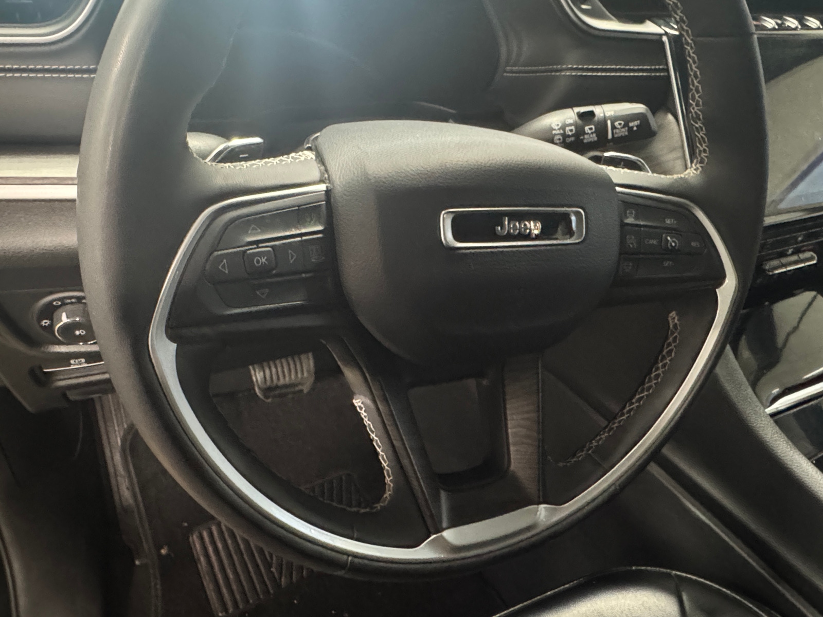 Thumbnail: 2024 Jeep Grand Cherokee - 4