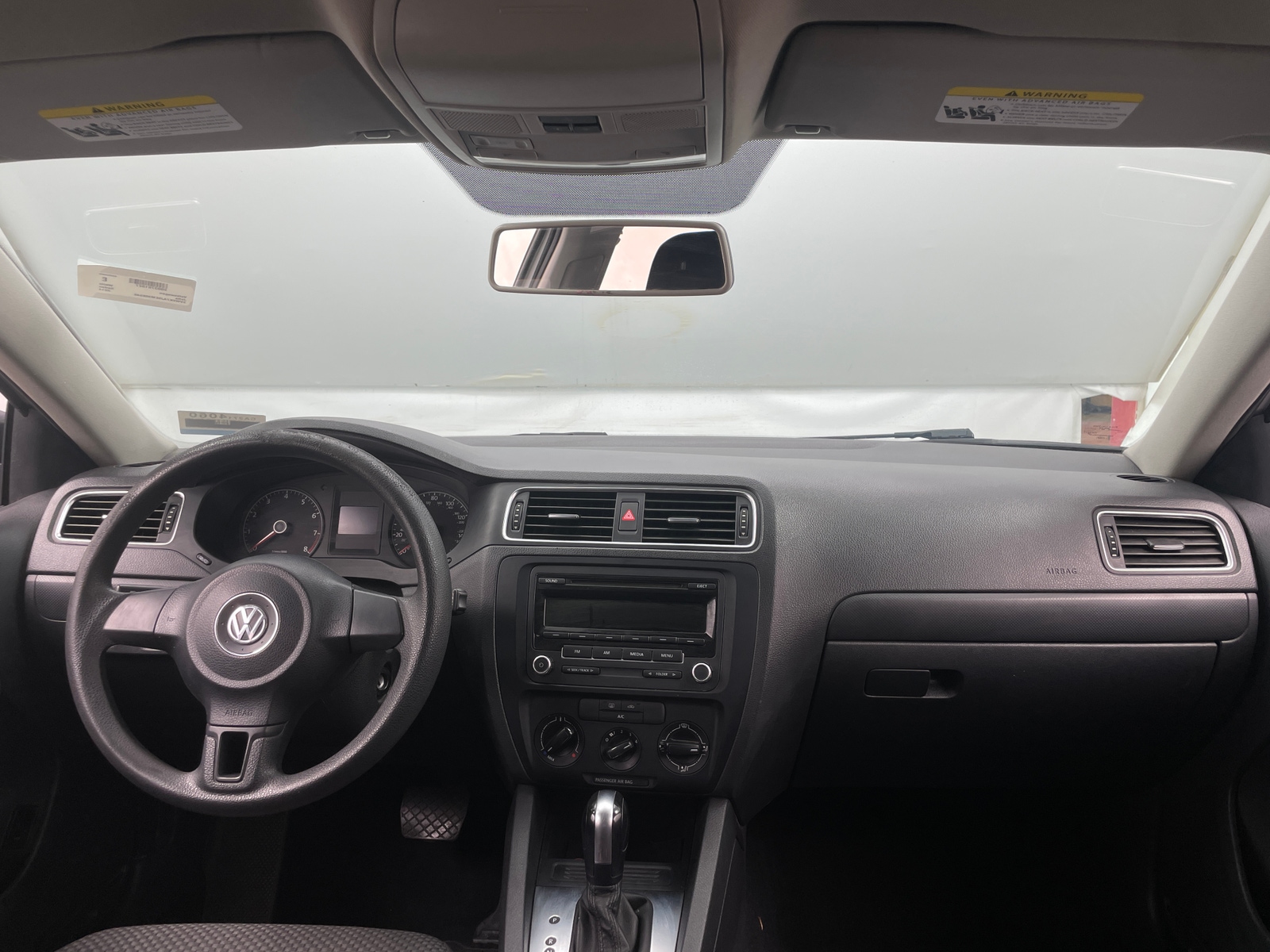 Thumbnail: 2014 Volkswagen Jetta - 3