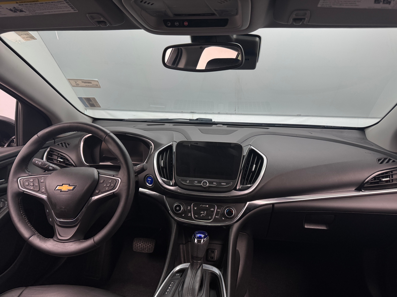 Thumbnail: 2018 Chevrolet Volt - 2