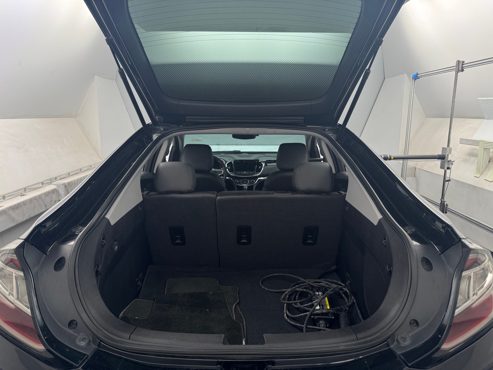 Thumbnail: 2018 Chevrolet Volt - 6