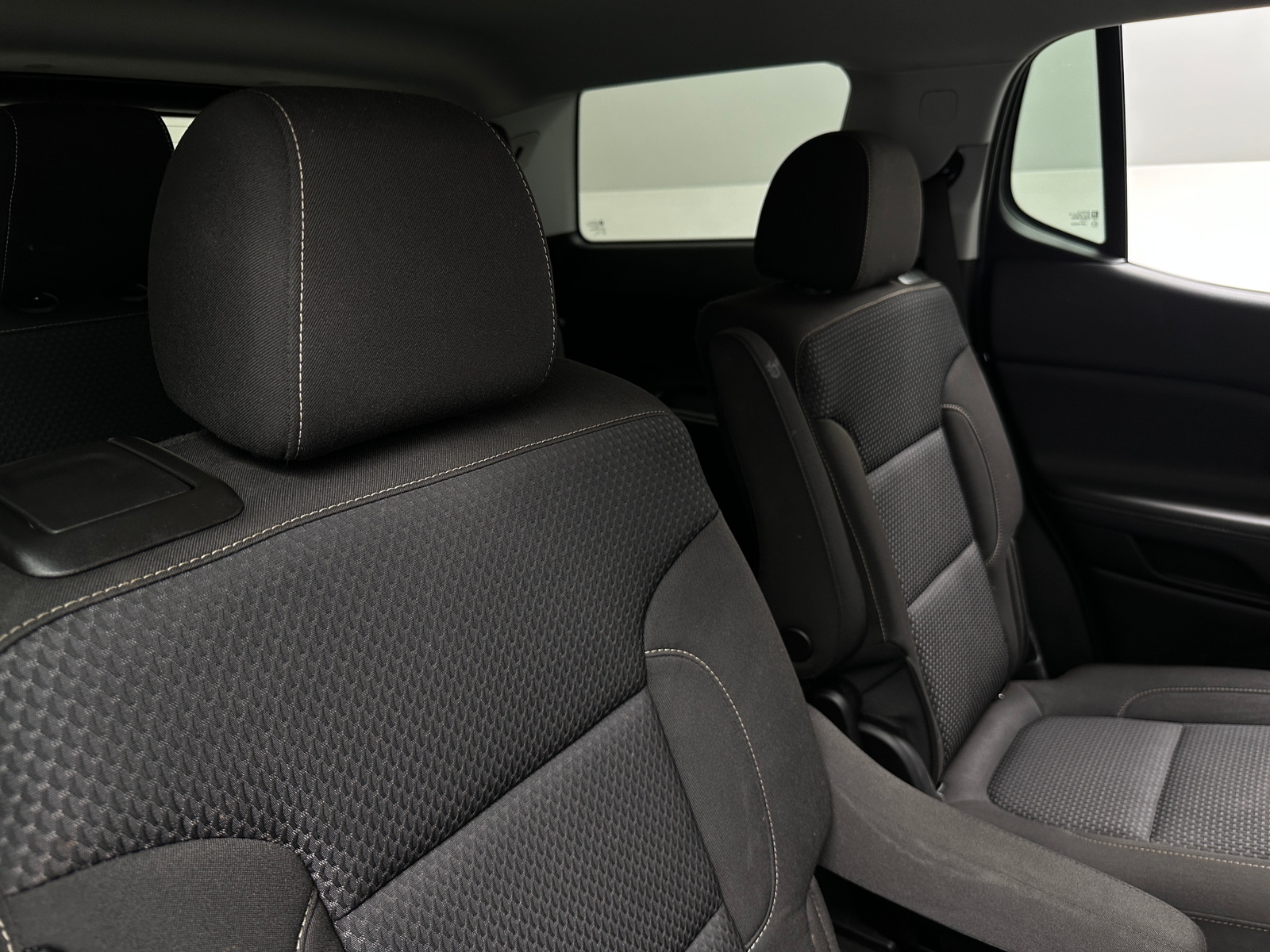Thumbnail: 2023 GMC Acadia - 6