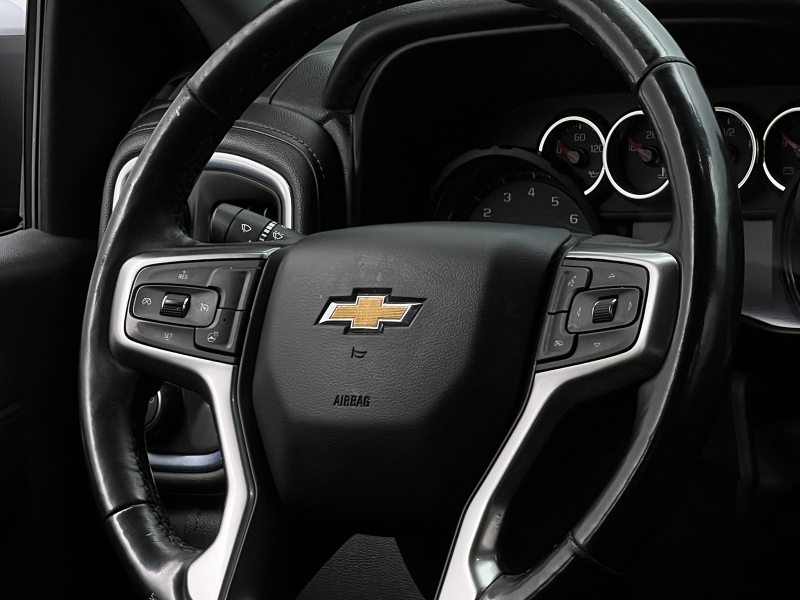 Thumbnail: 2019 Chevrolet Silverado 1500 - 5