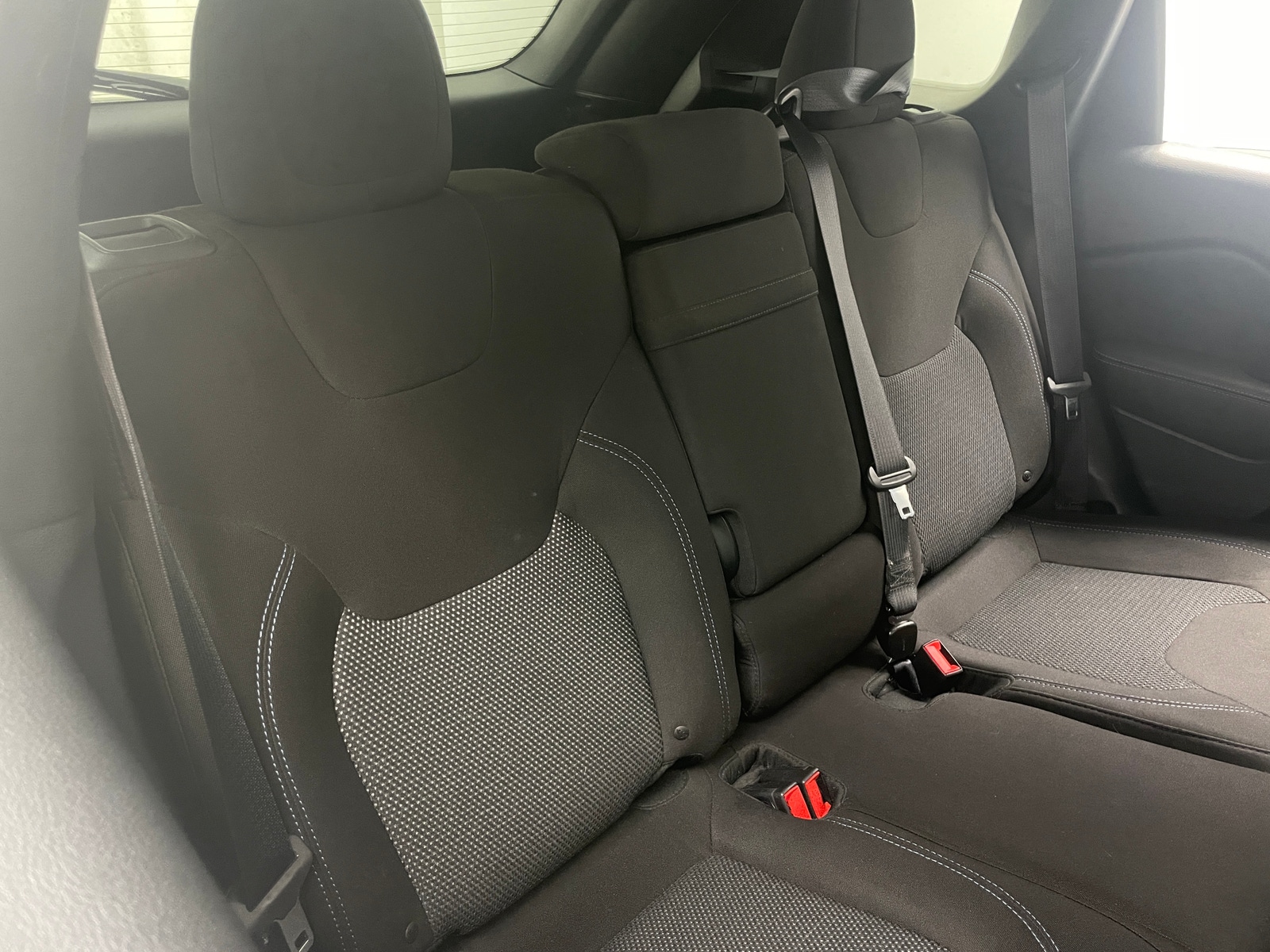Thumbnail: 2019 Jeep Cherokee - 6