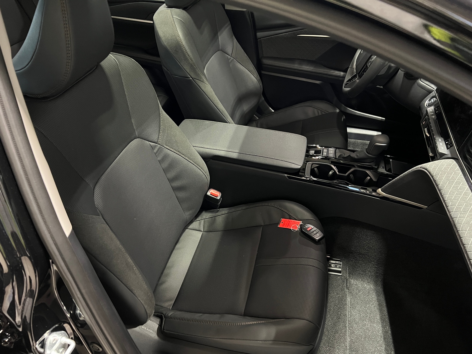 Thumbnail: 2025 Toyota Camry - 2