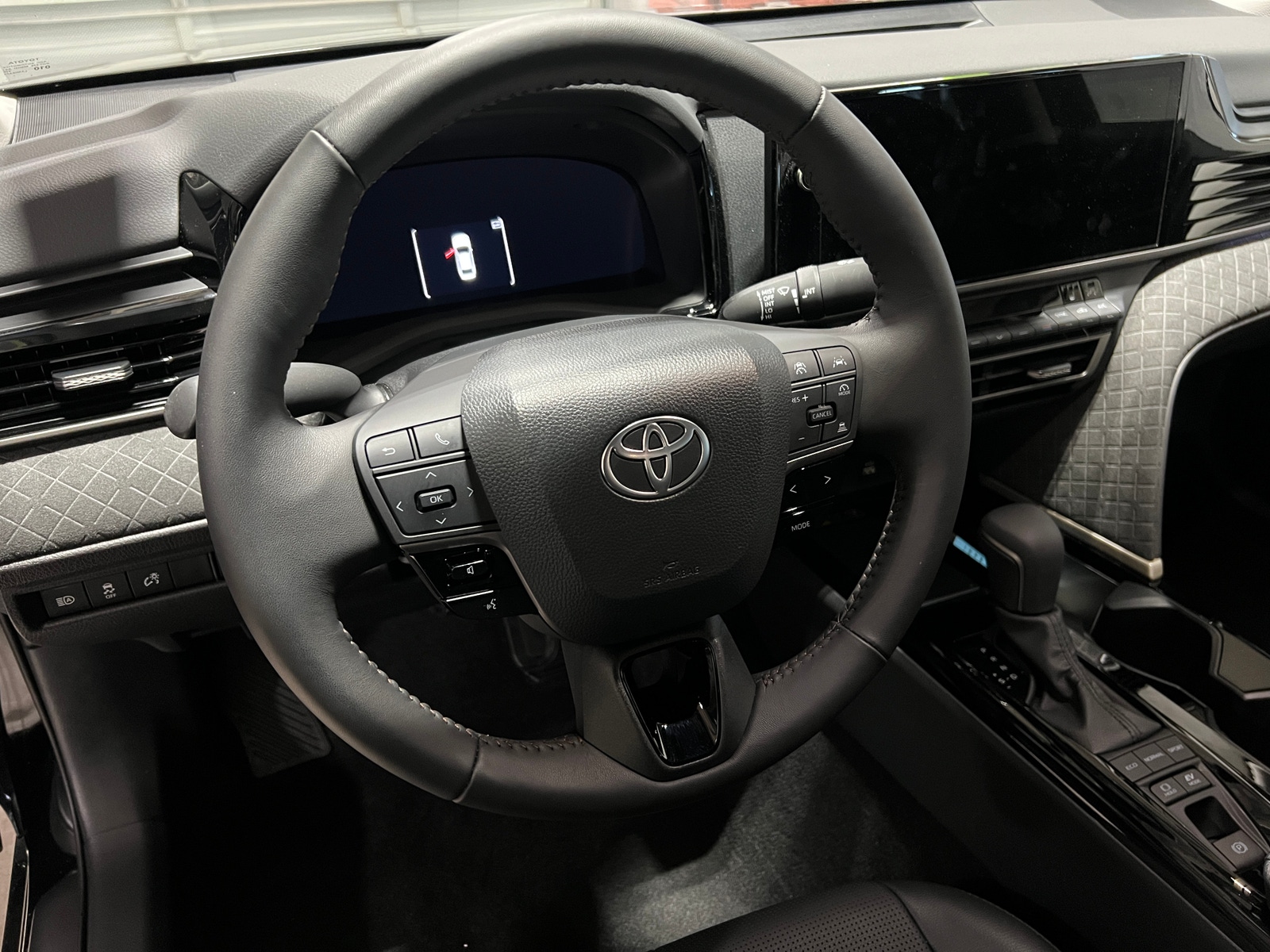Thumbnail: 2025 Toyota Camry - 5