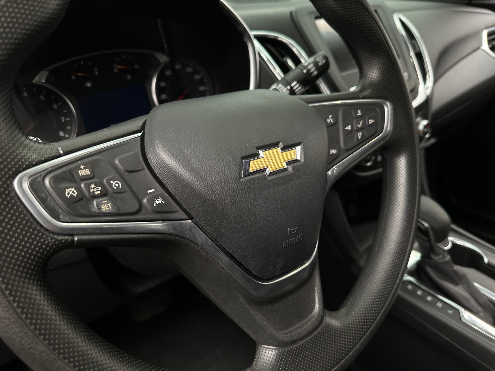 Thumbnail: 2023 Chevrolet Equinox - 5