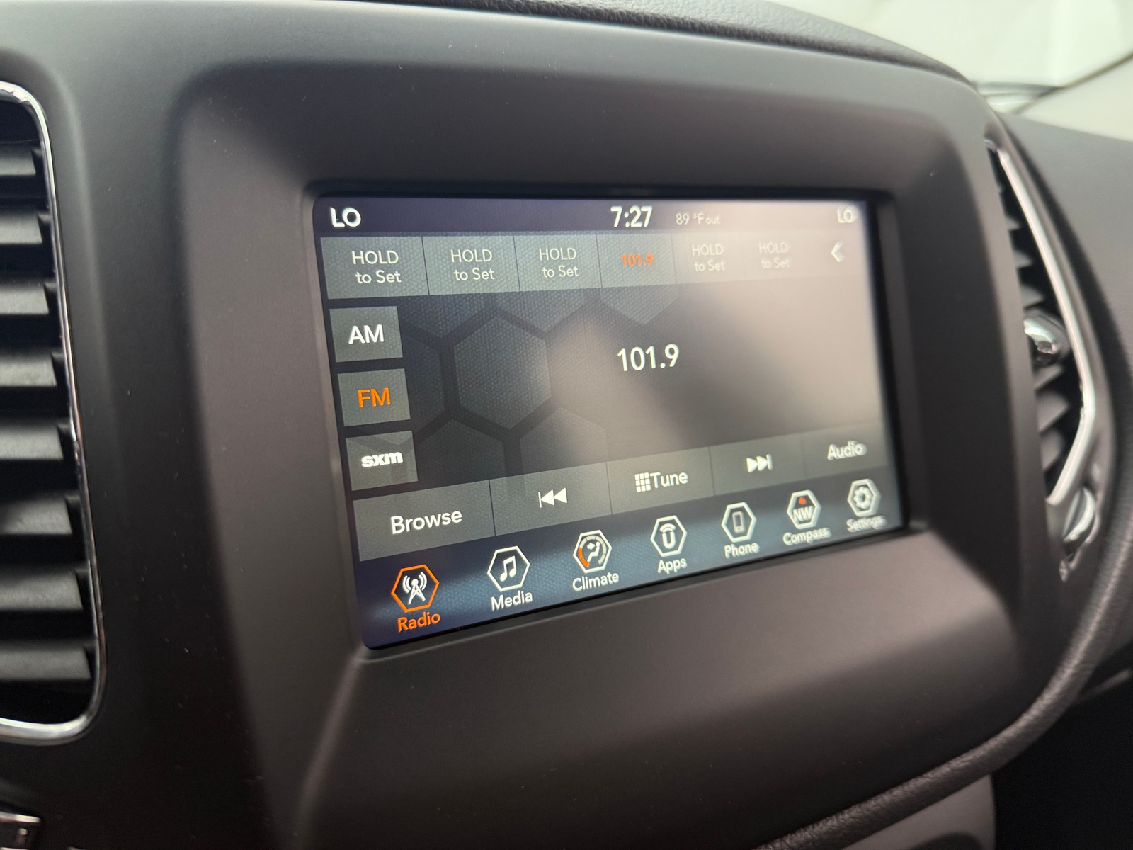 Thumbnail: 2018 Jeep Compass - 4