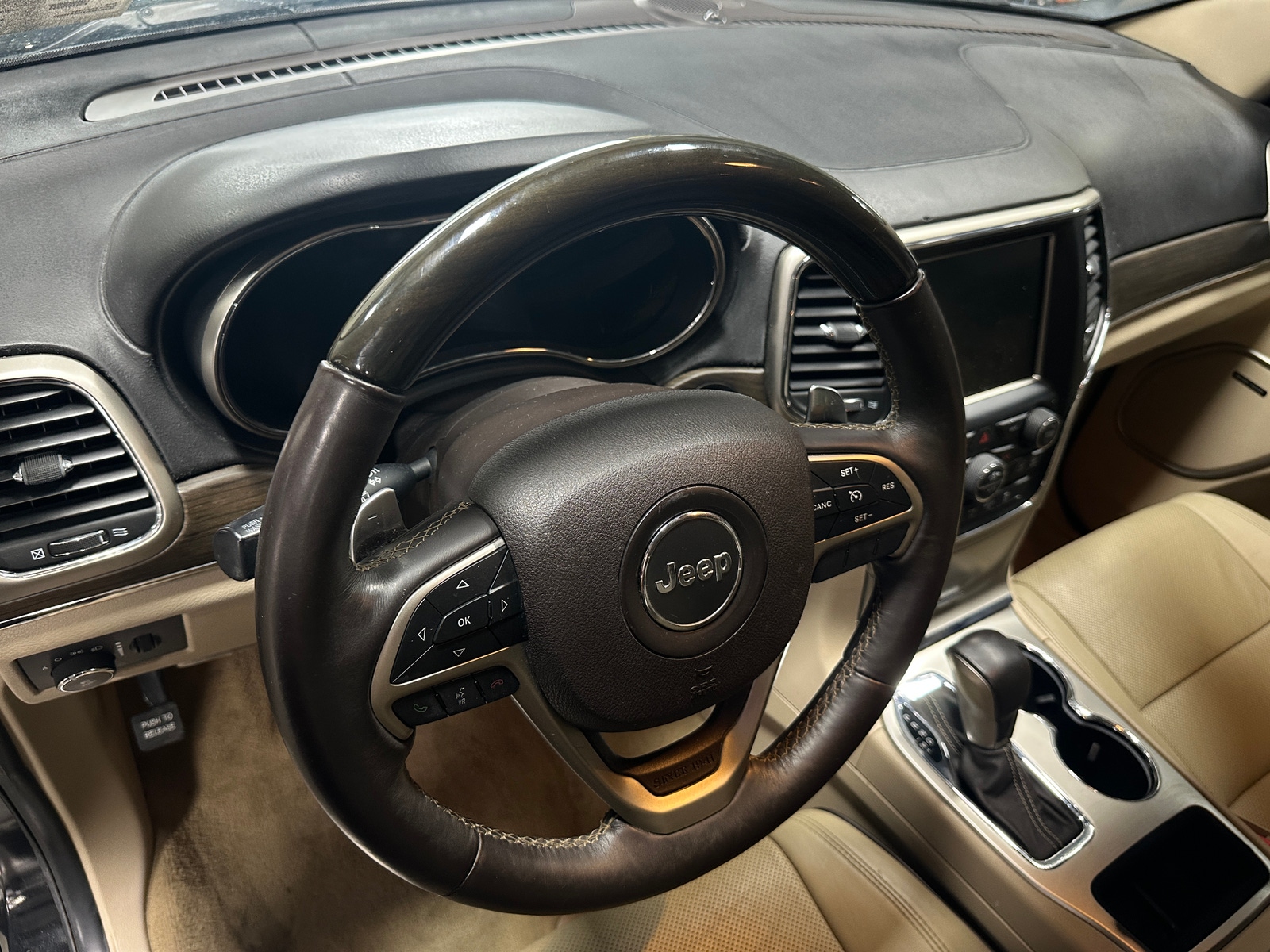 Thumbnail: 2017 Jeep Grand Cherokee - 2