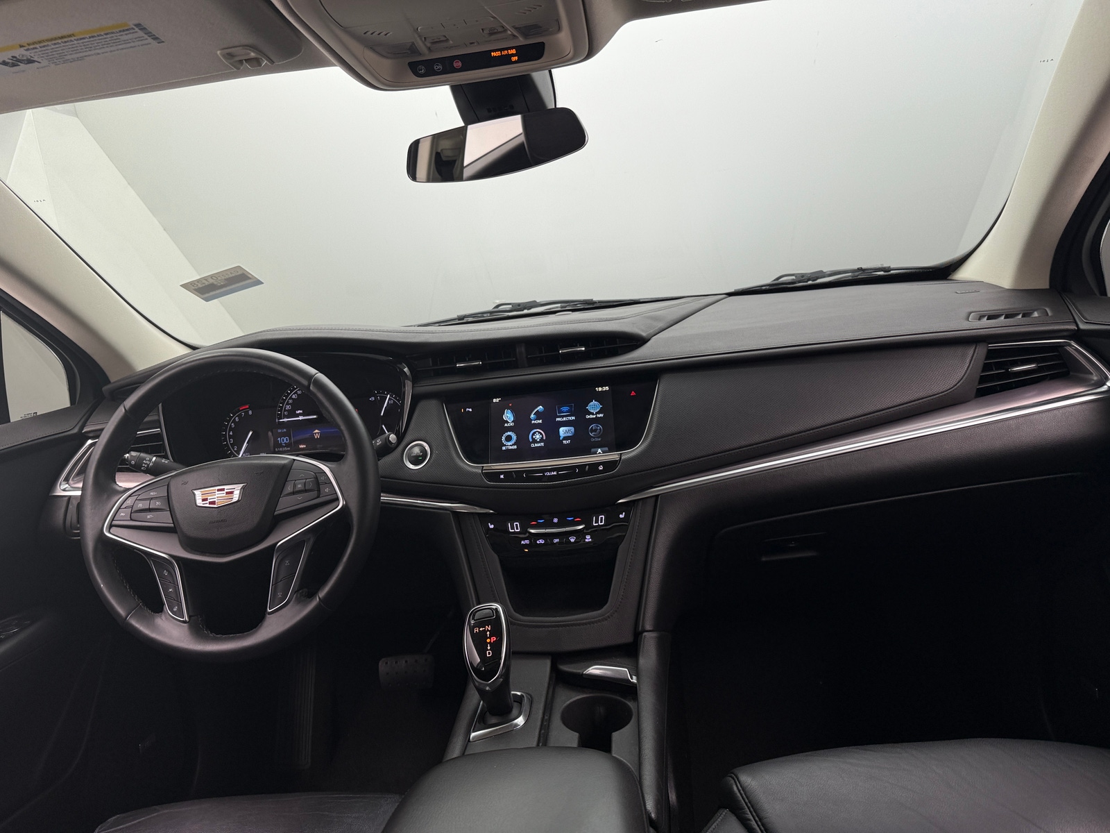Thumbnail: 2017 Cadillac XT5 - 2