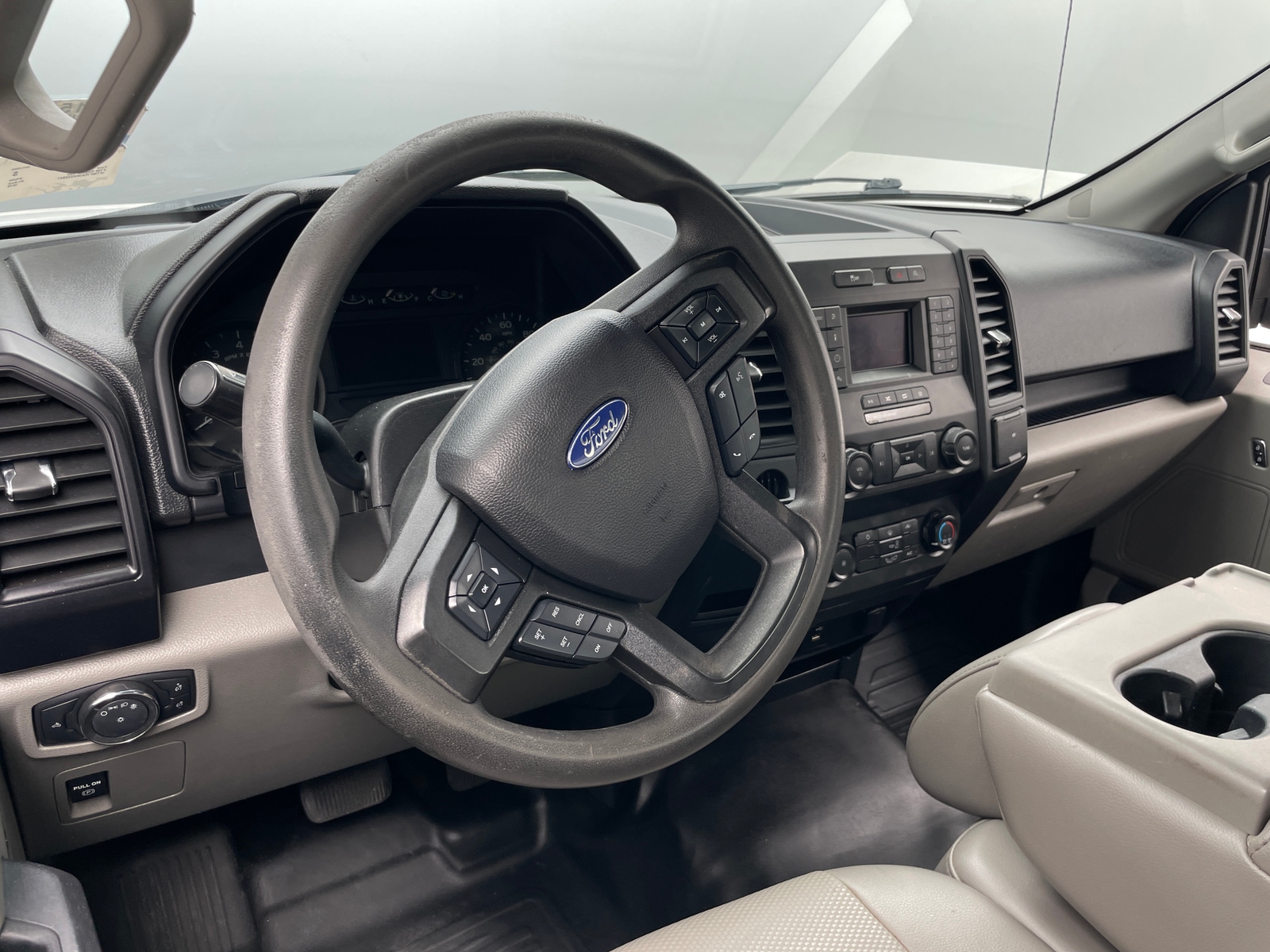 Thumbnail: 2019 Ford Econoline - 5