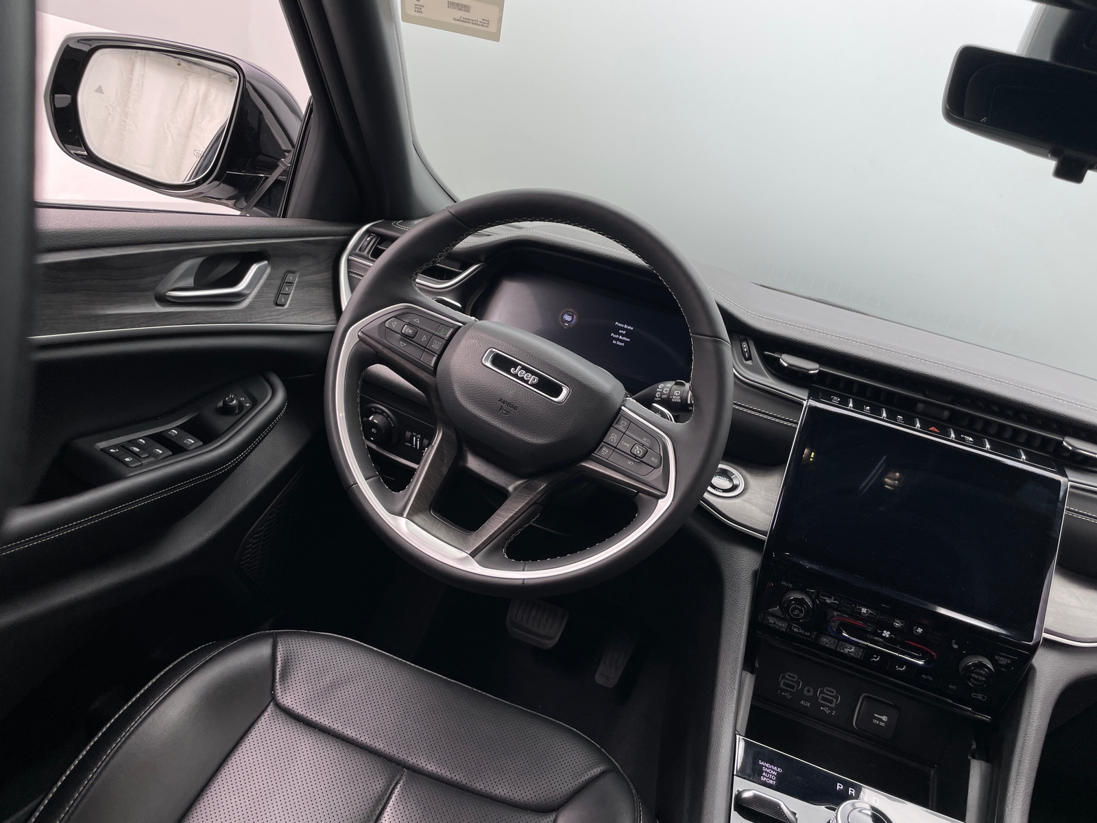 Thumbnail: 2024 Jeep Grand Cherokee L - 4