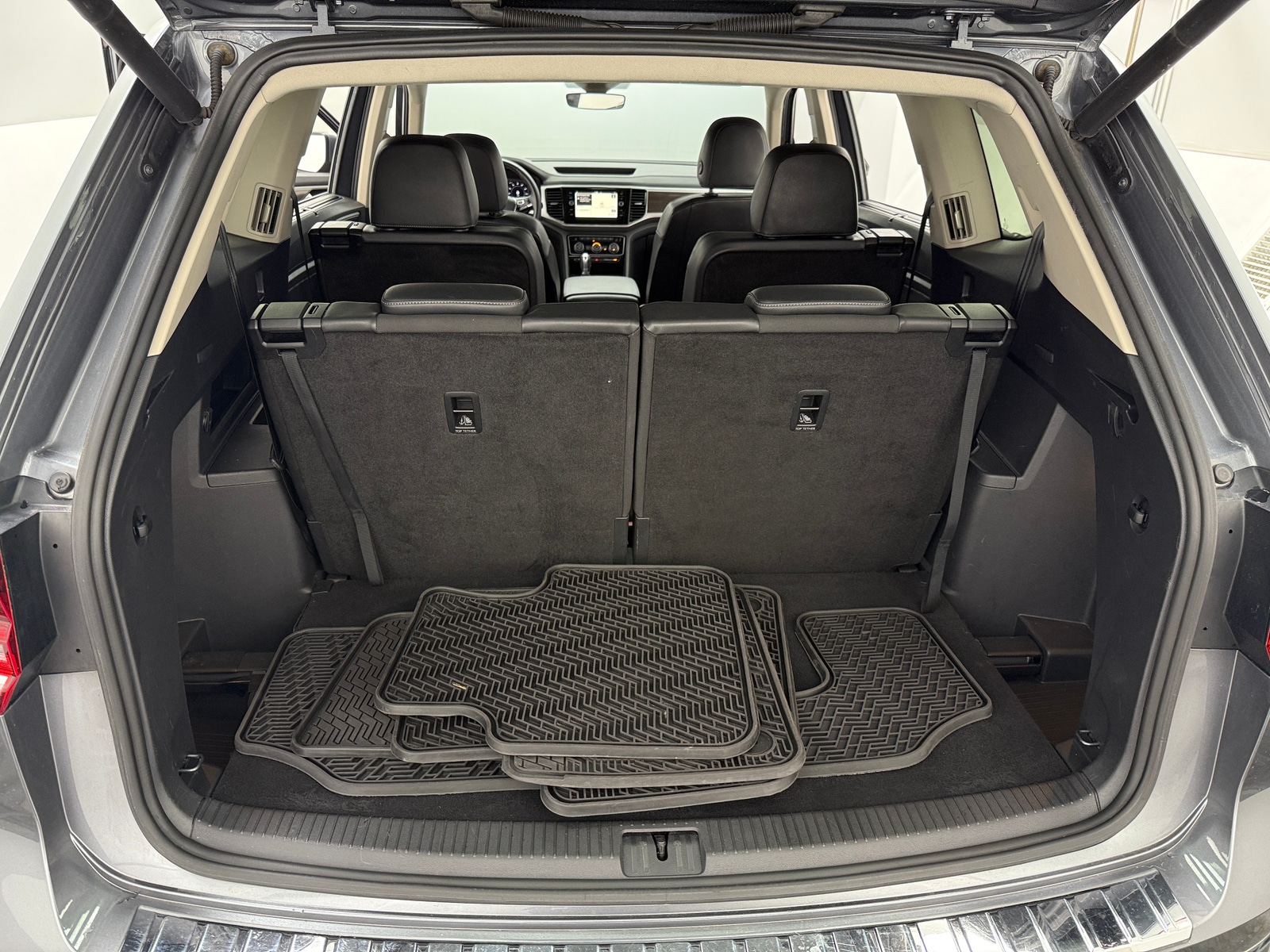 Thumbnail: 2019 Volkswagen Atlas - 6