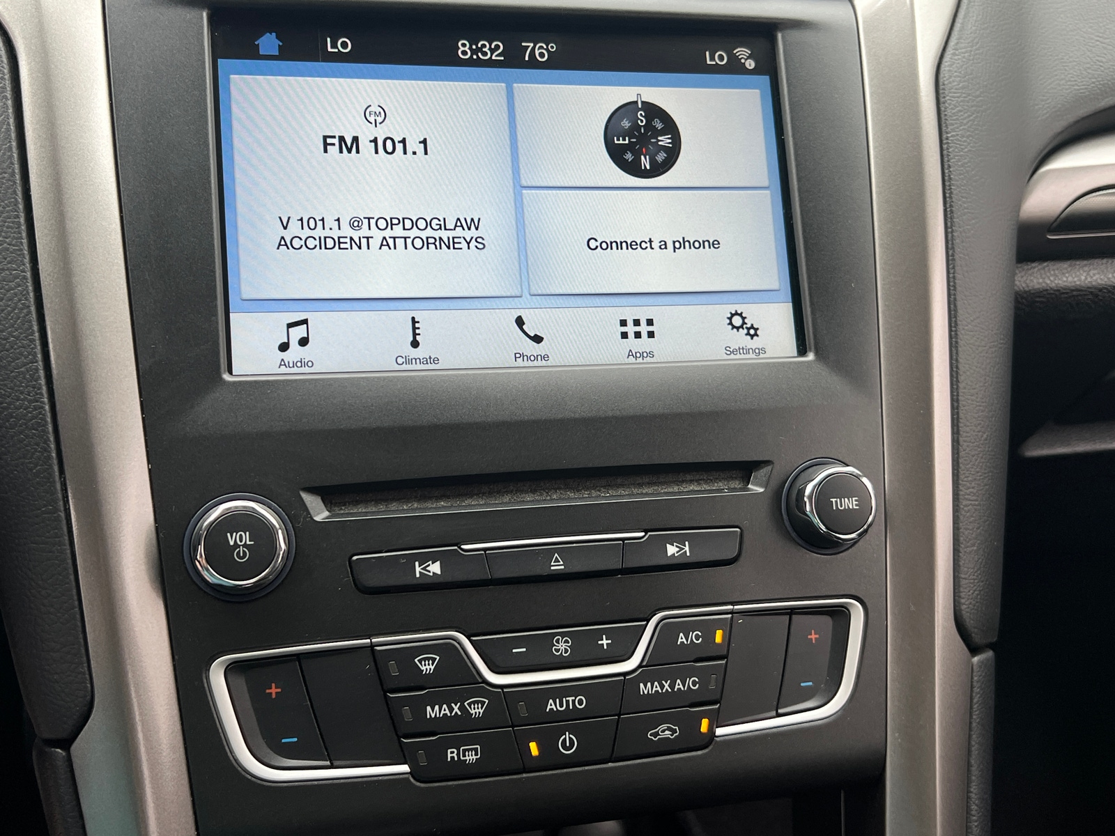 Thumbnail: 2017 Ford Fusion - 4