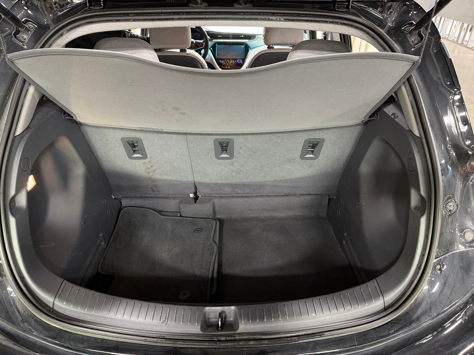 Thumbnail: 2017 Chevrolet Bolt EV - 7