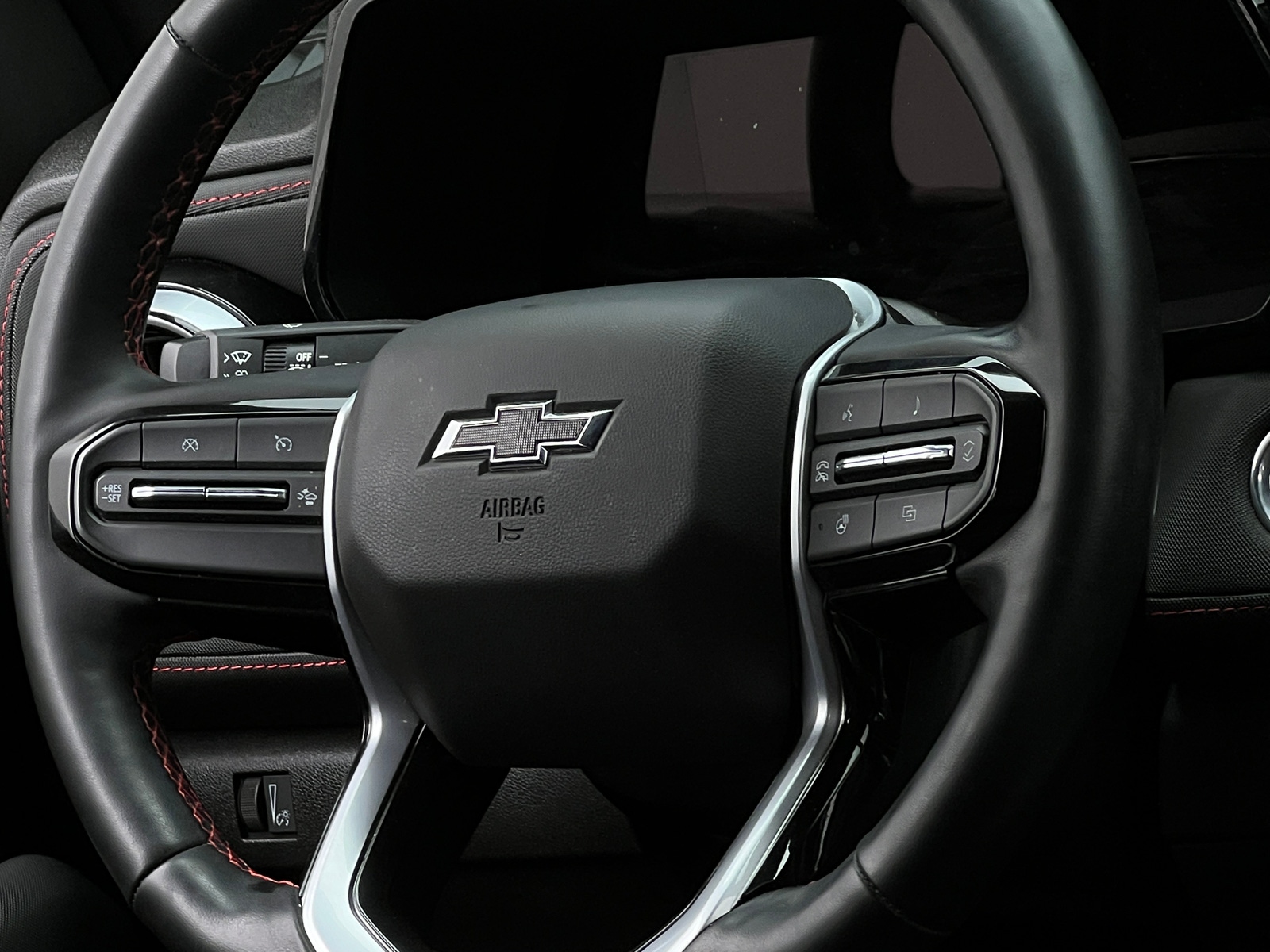 Thumbnail: 2023 Chevrolet Colorado - 4