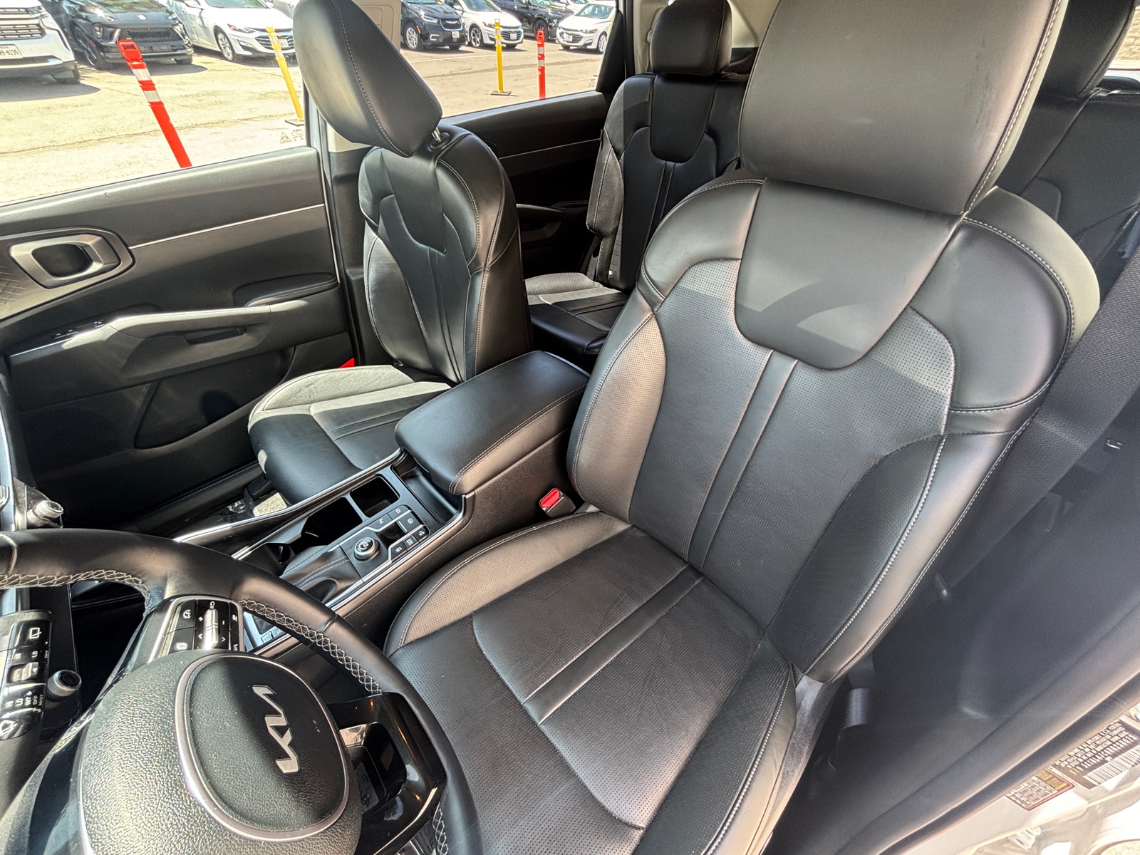 Thumbnail: 2024 Kia Sorento - 2