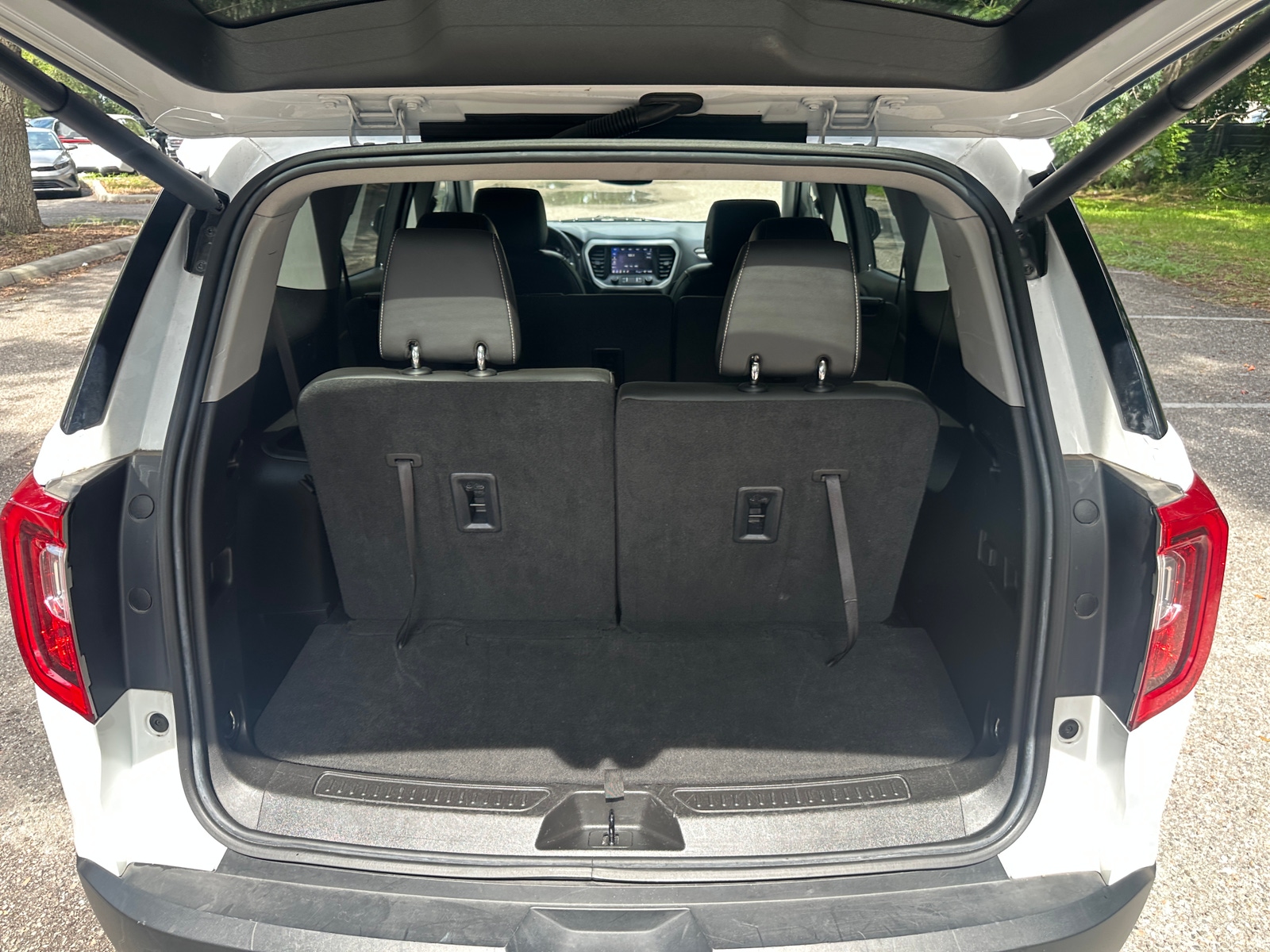Thumbnail: 2023 GMC Acadia - 4