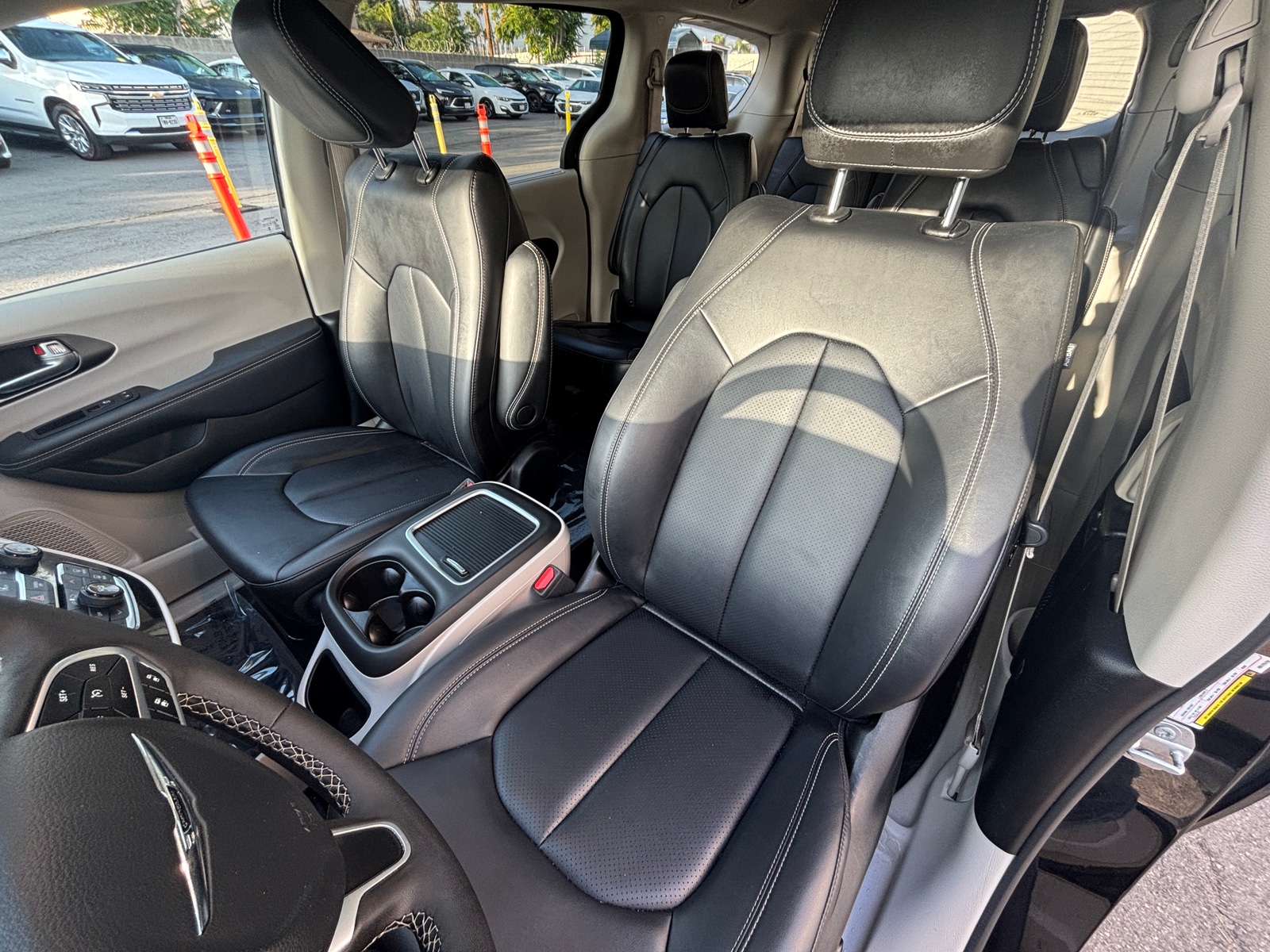 Thumbnail: 2024 Chrysler Pacifica - 2