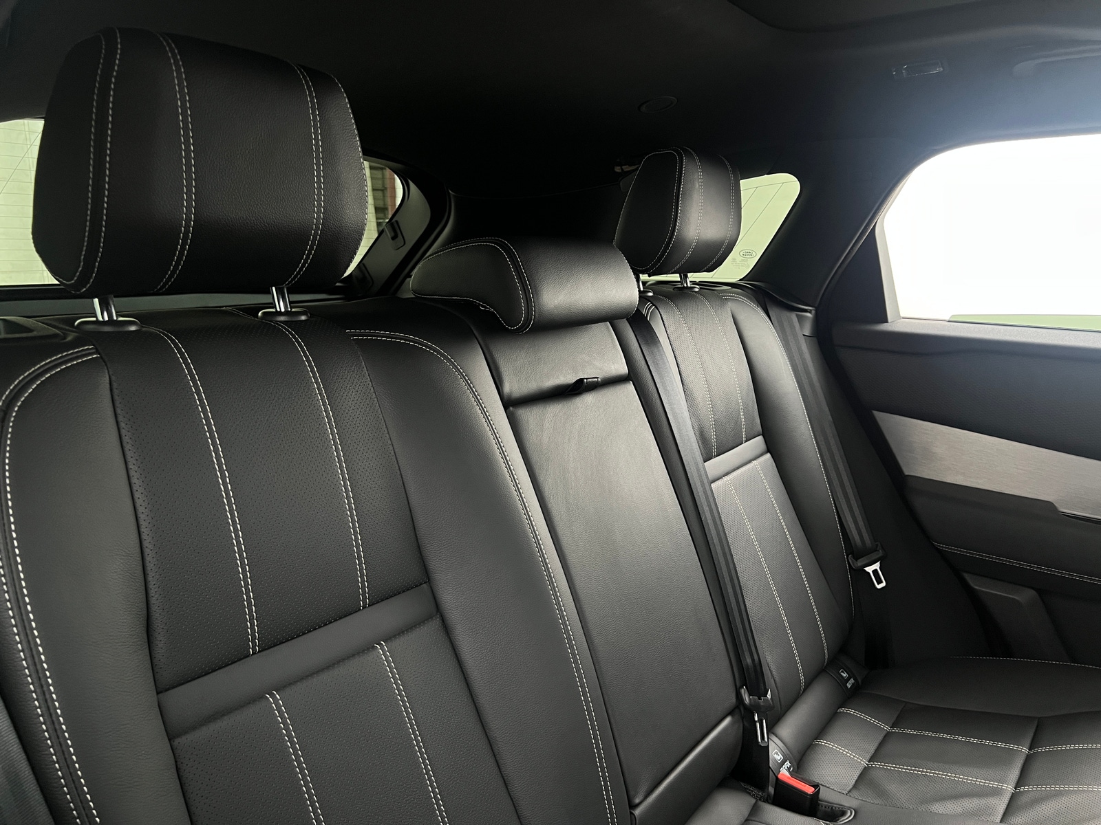 Thumbnail: 2021 Land Rover Range Rover Velar - 5