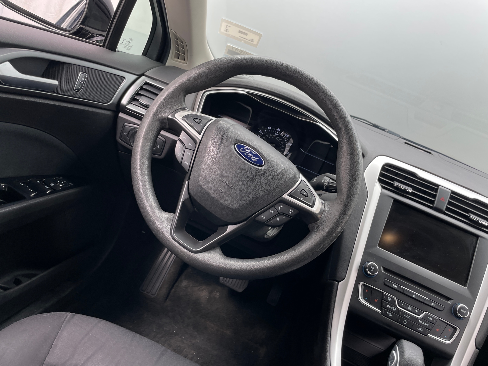 Thumbnail: 2016 Ford Fusion - 5